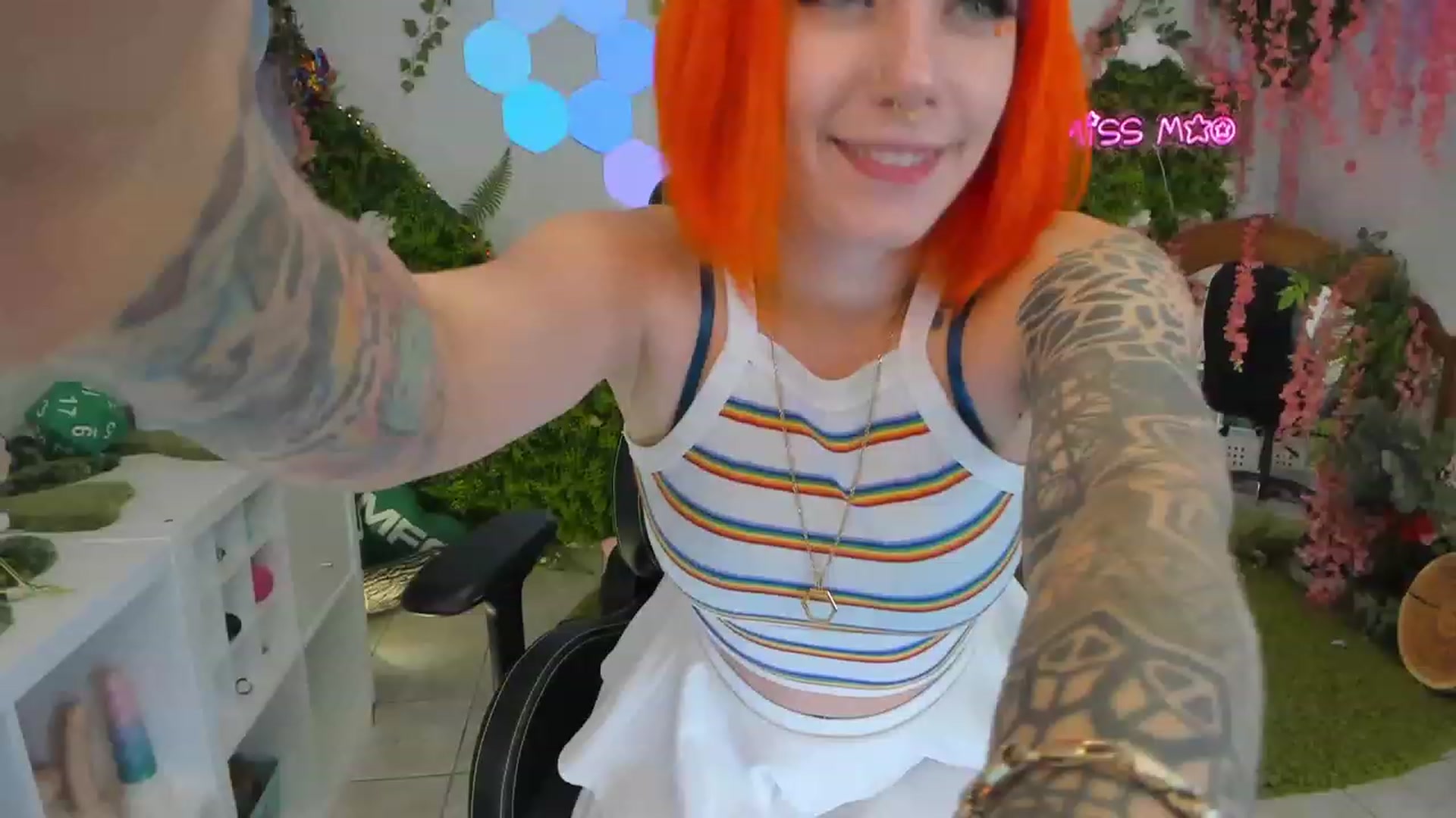 Gallery image thumbnail from MissMao's myfreecams stream on, 09/14/2023, 04:24 image 16 of 20