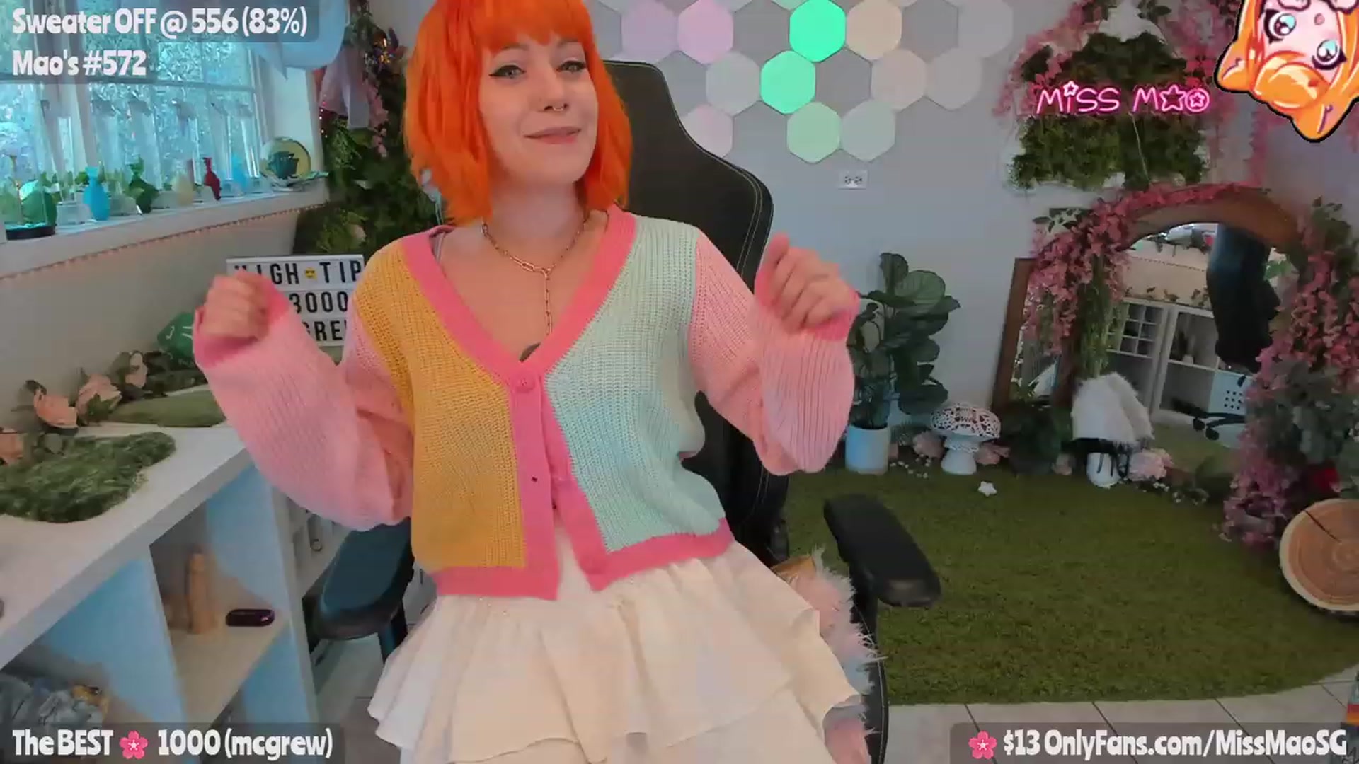 Gallery image thumbnail from MissMao's myfreecams stream on, 09/19/2023, 07:18 image 16 of 20