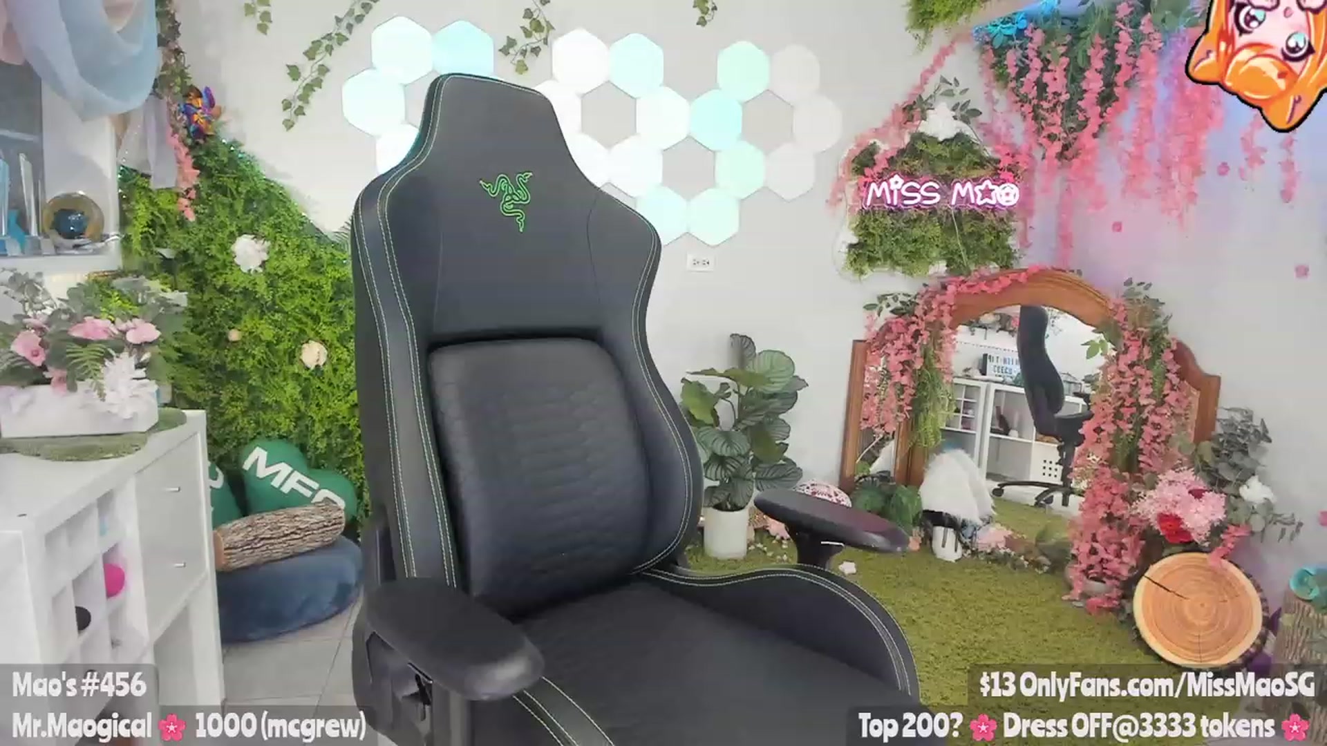 Gallery image thumbnail from MissMao's myfreecams stream on, 09/20/2023, 05:30 image 7 of 20