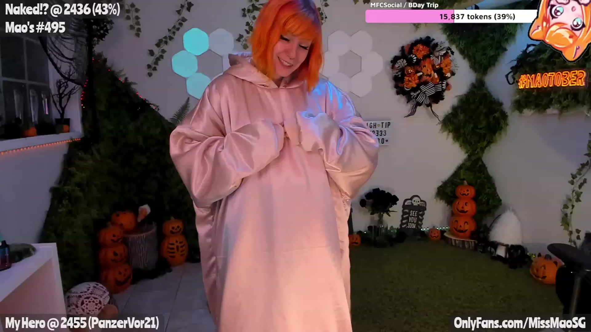 Gallery image thumbnail from MissMao's myfreecams stream on, 09/29/2023, 05:06 image 8 of 20
