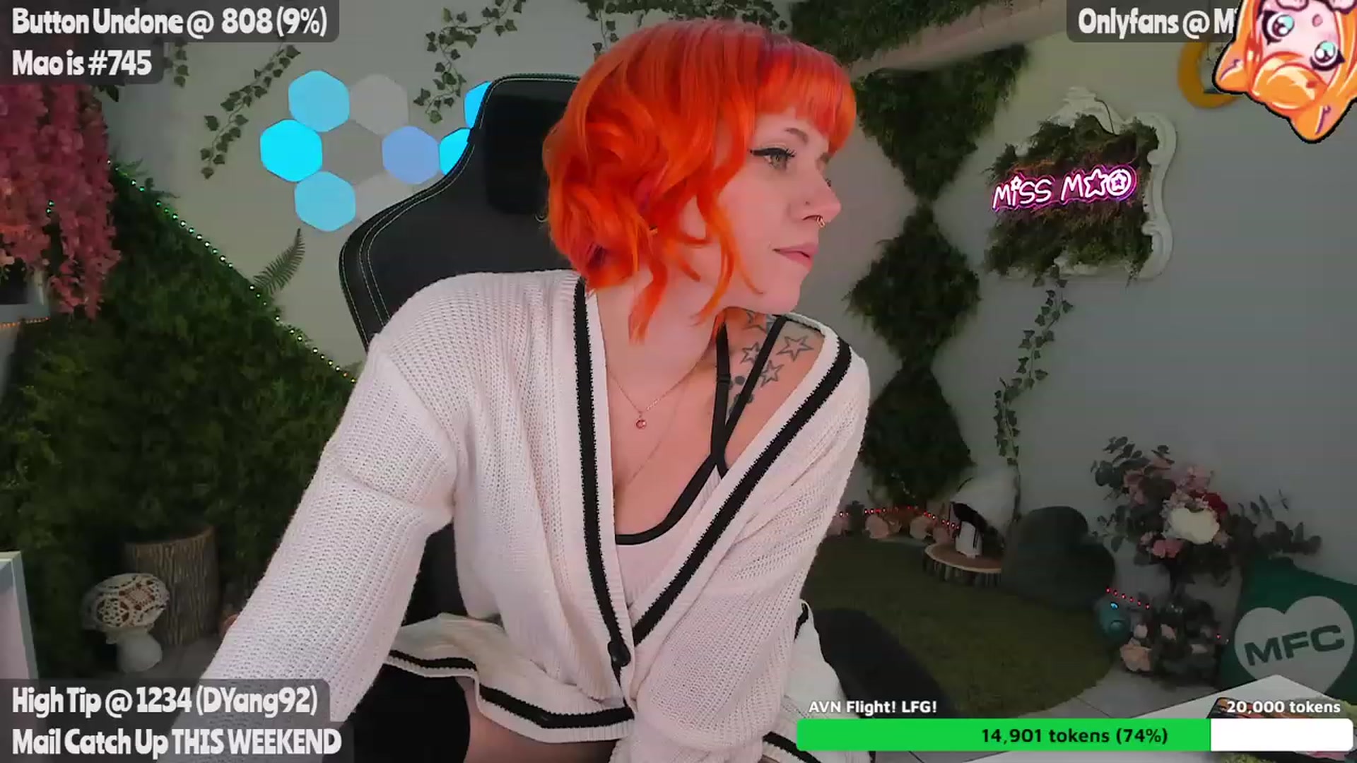 Gallery image thumbnail from MissMao's myfreecams stream on, 11/22/2023, 02:32 image 6 of 20
