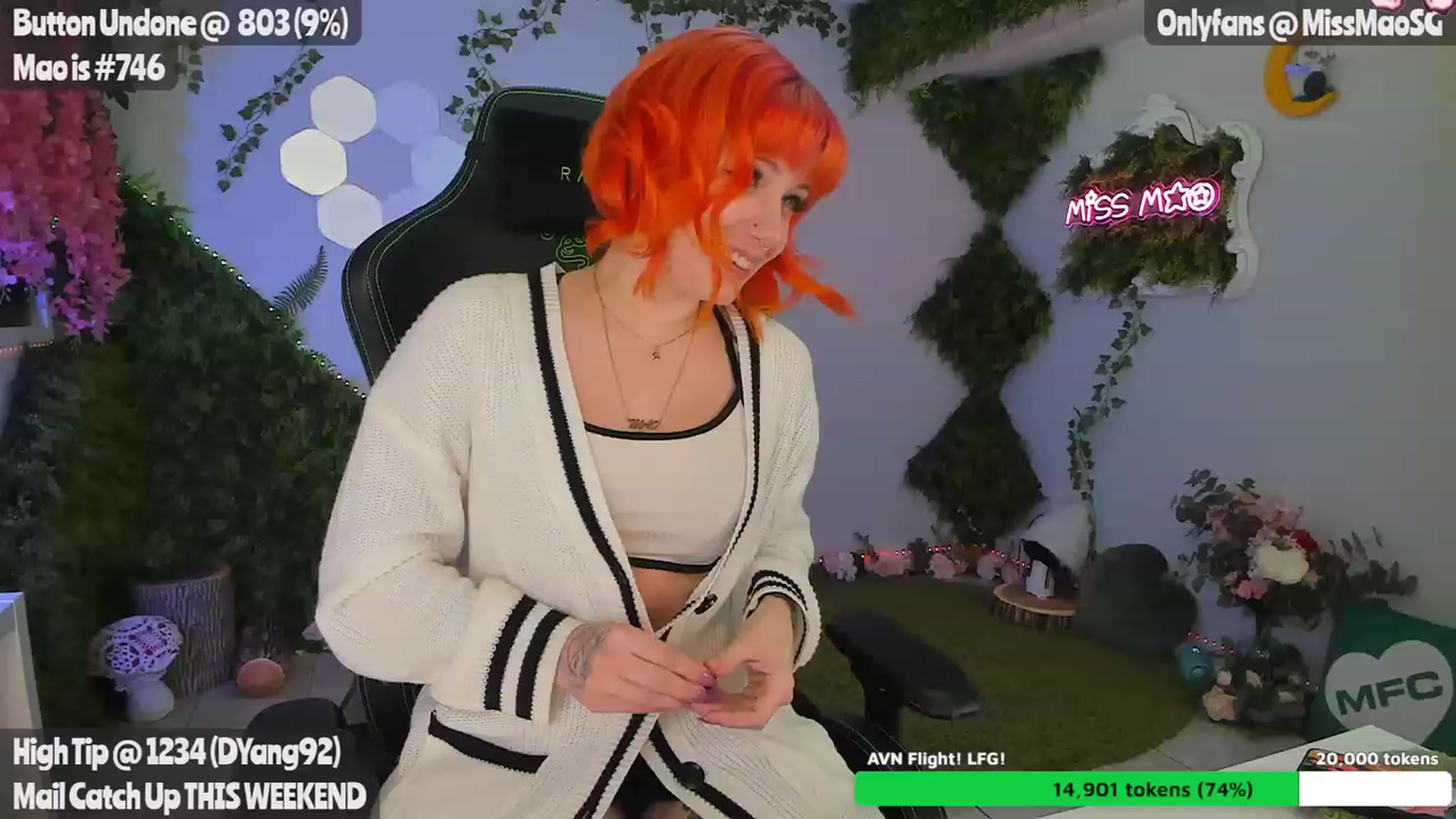 Gallery image thumbnail from MissMao's myfreecams stream on, 11/22/2023, 02:32 image 12 of 20