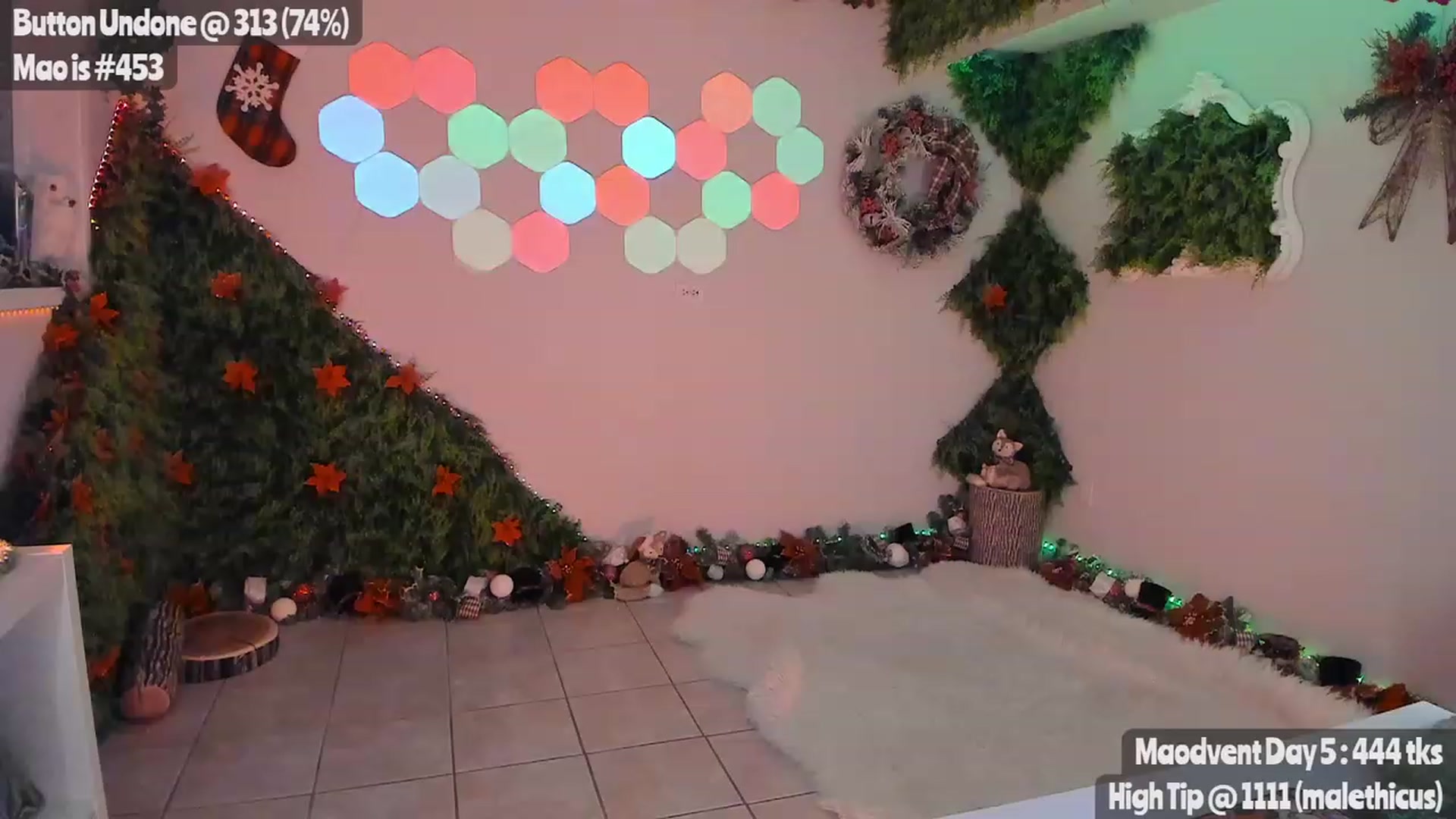 Gallery image thumbnail from MissMao's myfreecams stream on, 12/06/2023, 06:45 image 1 of 20