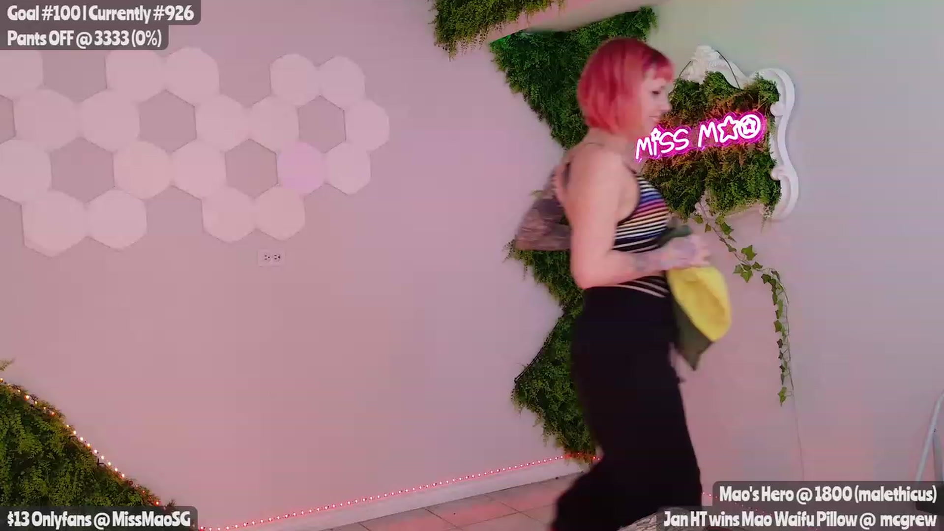 Gallery image thumbnail from MissMao's myfreecams stream on, 01/12/2024, 05:04 image 5 of 20