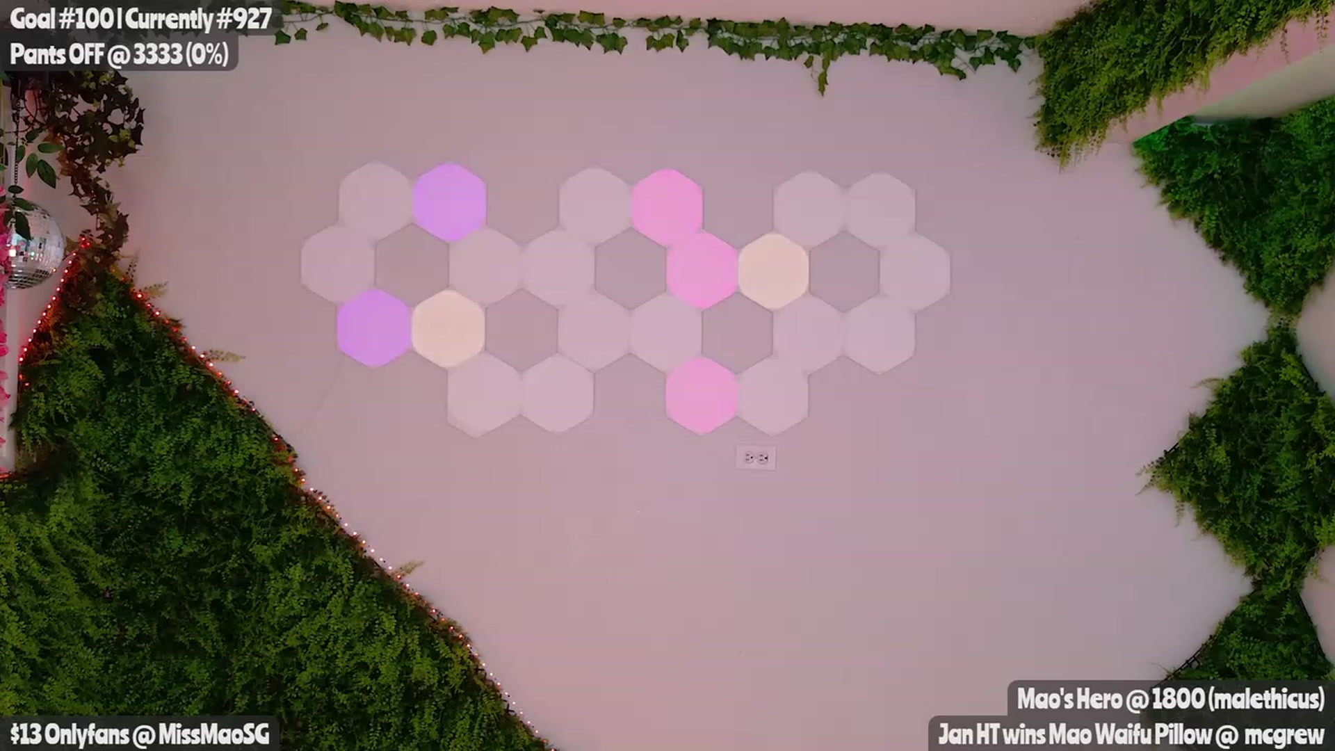Gallery image thumbnail from MissMao's myfreecams stream on, 01/12/2024, 05:04 image 6 of 20