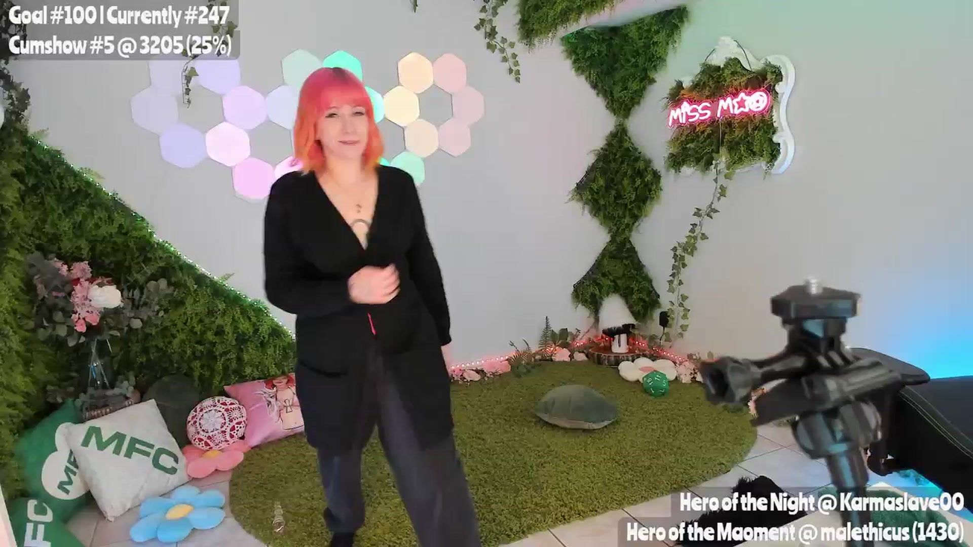 Gallery image thumbnail from MissMao's myfreecams stream on, 03/15/2024, 07:20 image 12 of 20