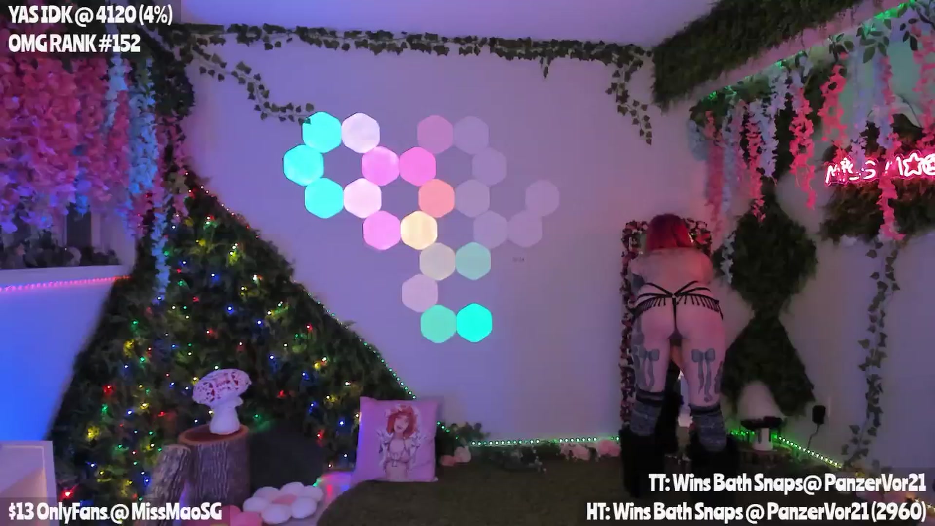Gallery image thumbnail from MissMao's myfreecams stream on, 05/04/2024, 06:57 image 16 of 20