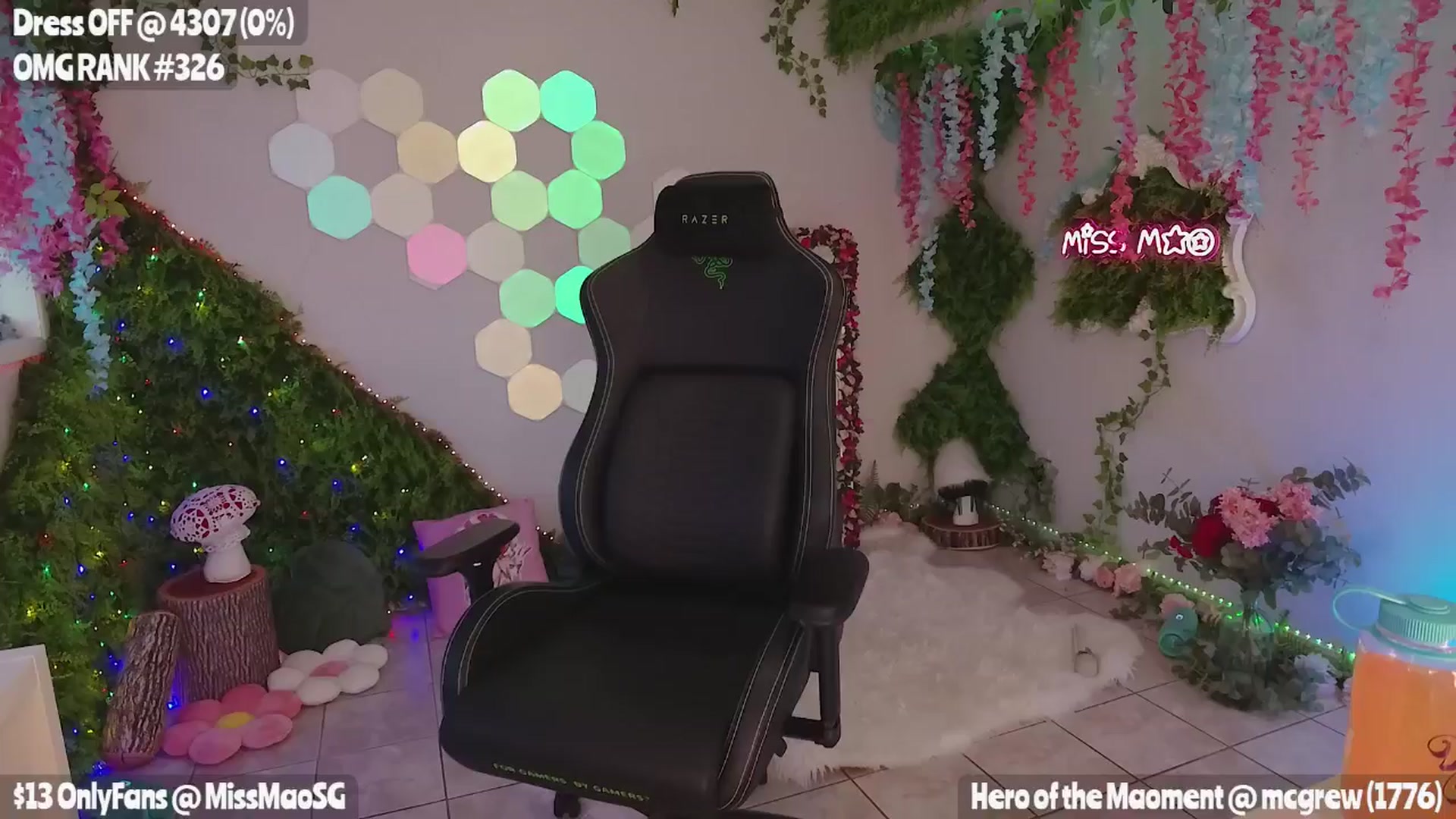 Gallery image thumbnail from MissMao's myfreecams stream on, 05/10/2024, 03:25 image 20 of 20