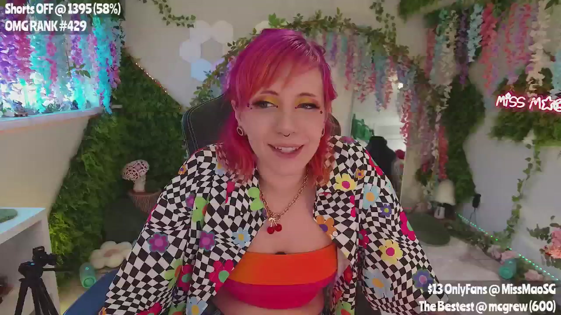Gallery image thumbnail from MissMao's myfreecams stream on, 07/03/2024, 03:50 image 2 of 20