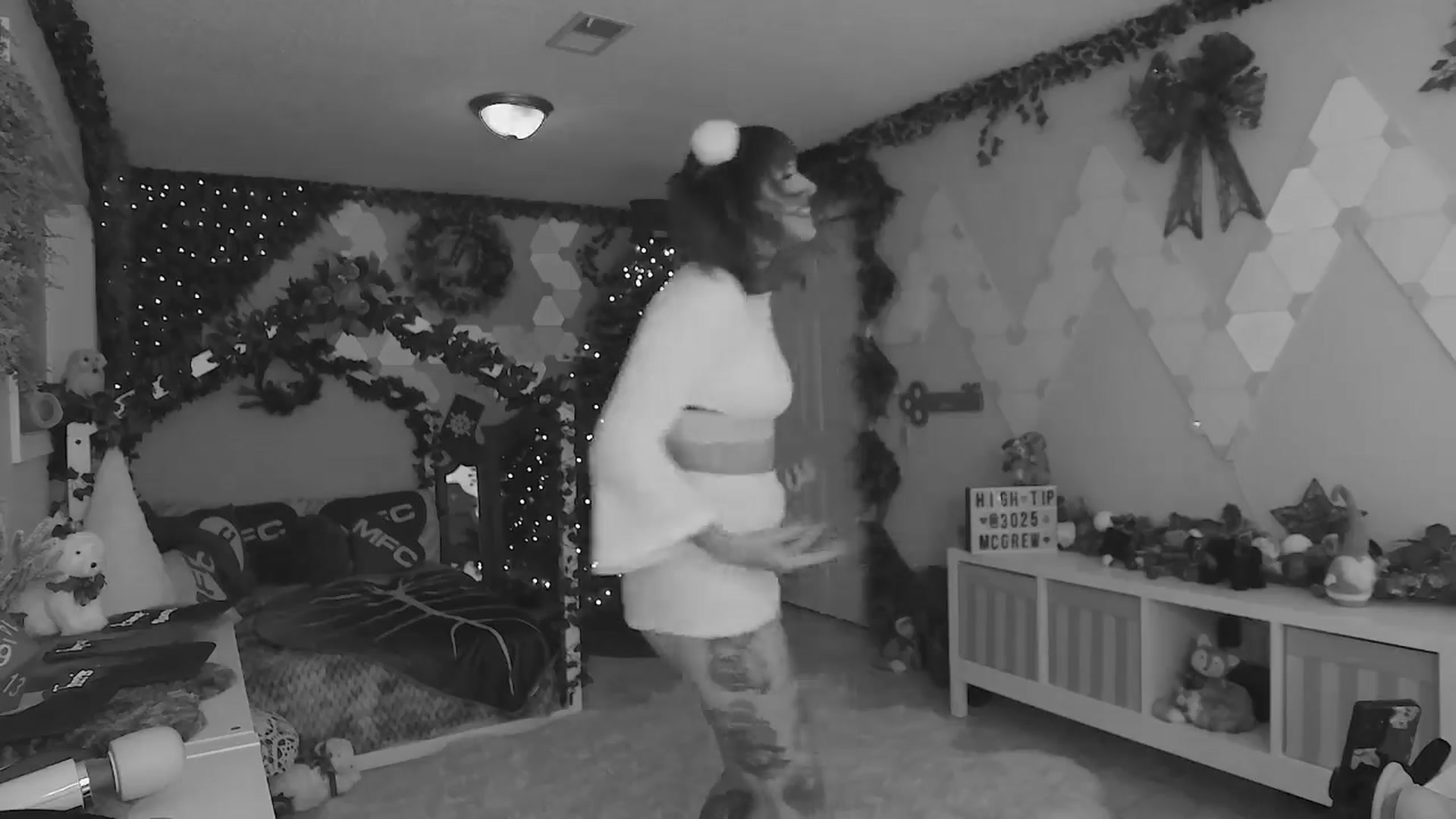 Gallery image thumbnail from MissMao's myfreecams stream on, 12/13/2024, 08:28 image 15 of 20
