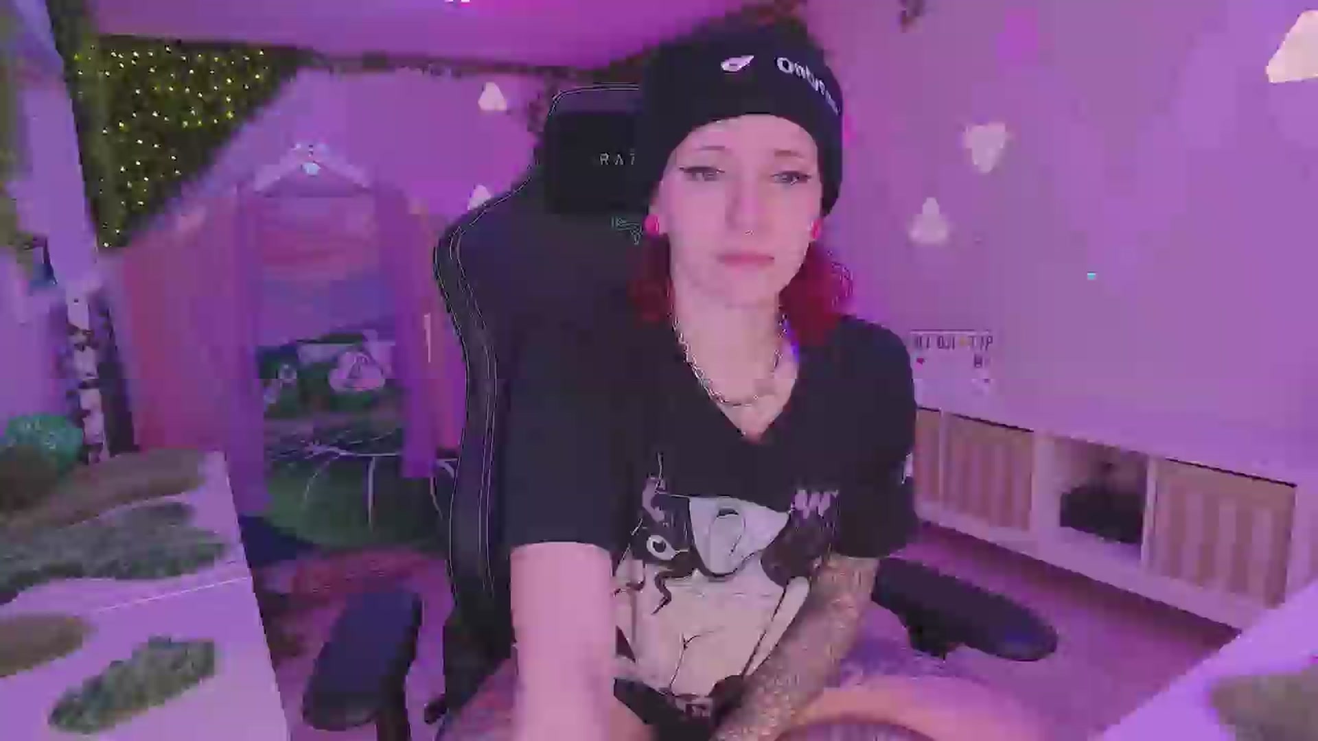 Gallery image thumbnail from MissMao's myfreecams stream on, 01/16/2025, 06:05 image 16 of 20