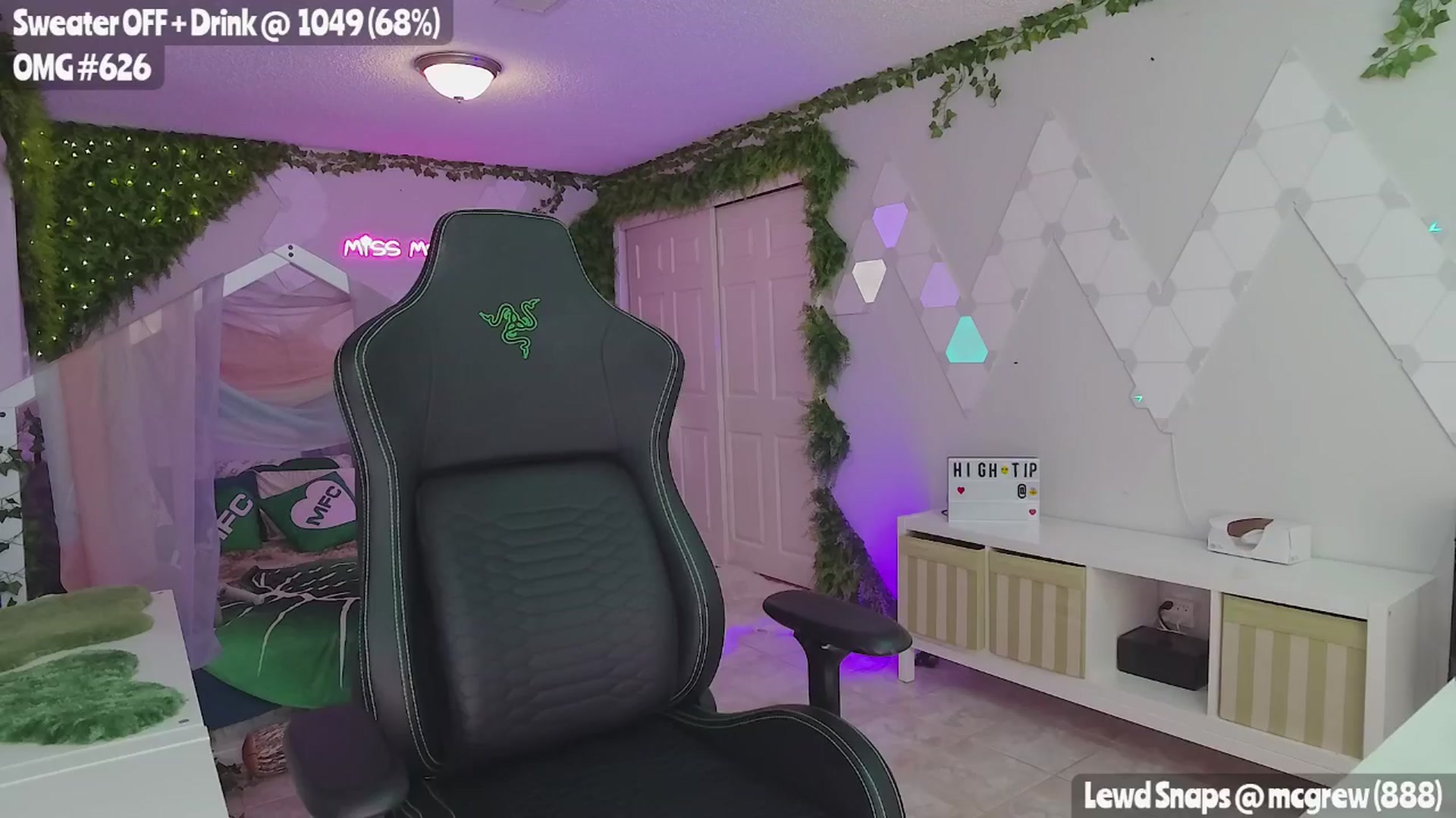 Gallery image thumbnail from MissMao's myfreecams stream on, 01/17/2025, 07:54 image 6 of 20