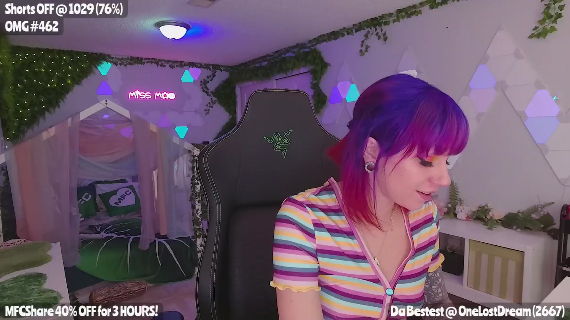 Gallery image thumbnail from MissMao's myfreecams stream on, 01/18/2025, 03:41 image 10 of 20