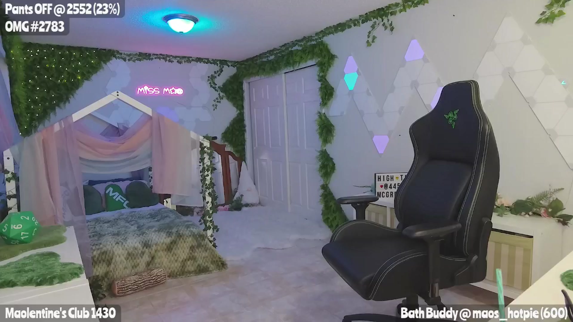 Gallery image thumbnail from MissMao's myfreecams stream on, 02/04/2025, 09:09 image 3 of 20