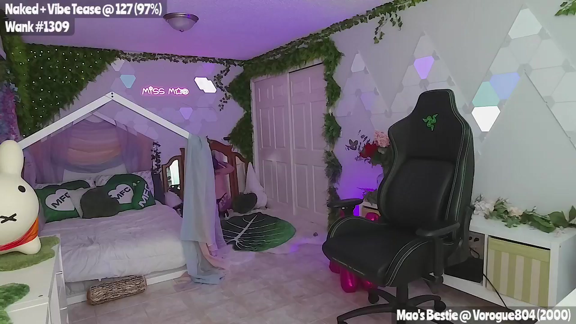 Gallery image thumbnail from MissMao's myfreecams stream on, 03/12/2025, 06:01 image 16 of 20