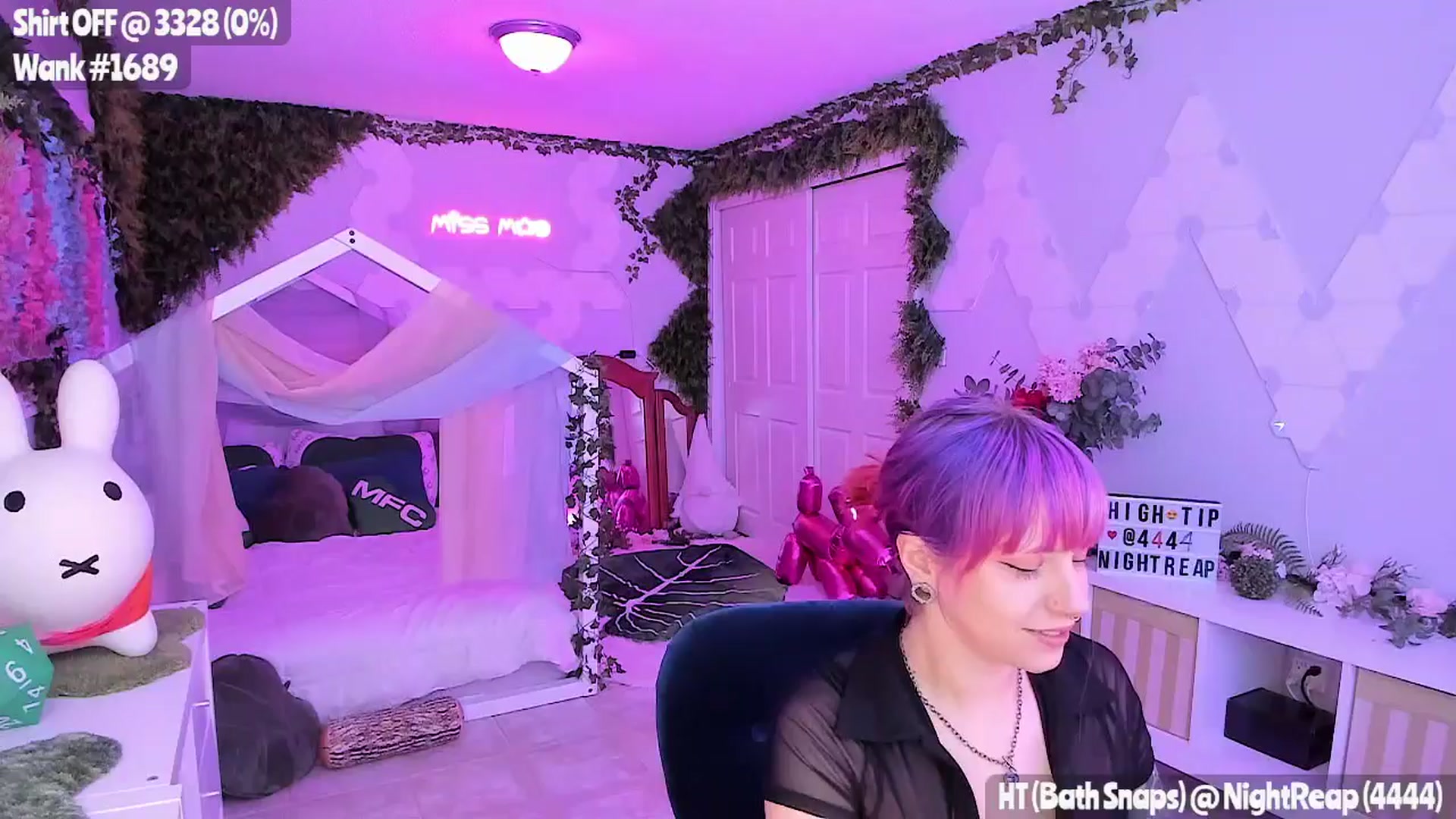 Gallery image thumbnail from MissMao's myfreecams stream on, 03/27/2025, 03:56 image 9 of 20