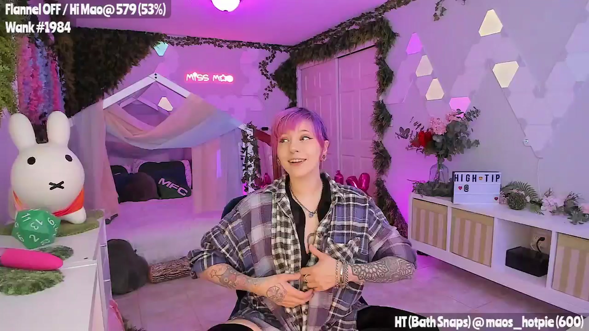 Gallery image thumbnail from MissMao's myfreecams stream on, 03/27/2025, 03:56 image 3 of 20