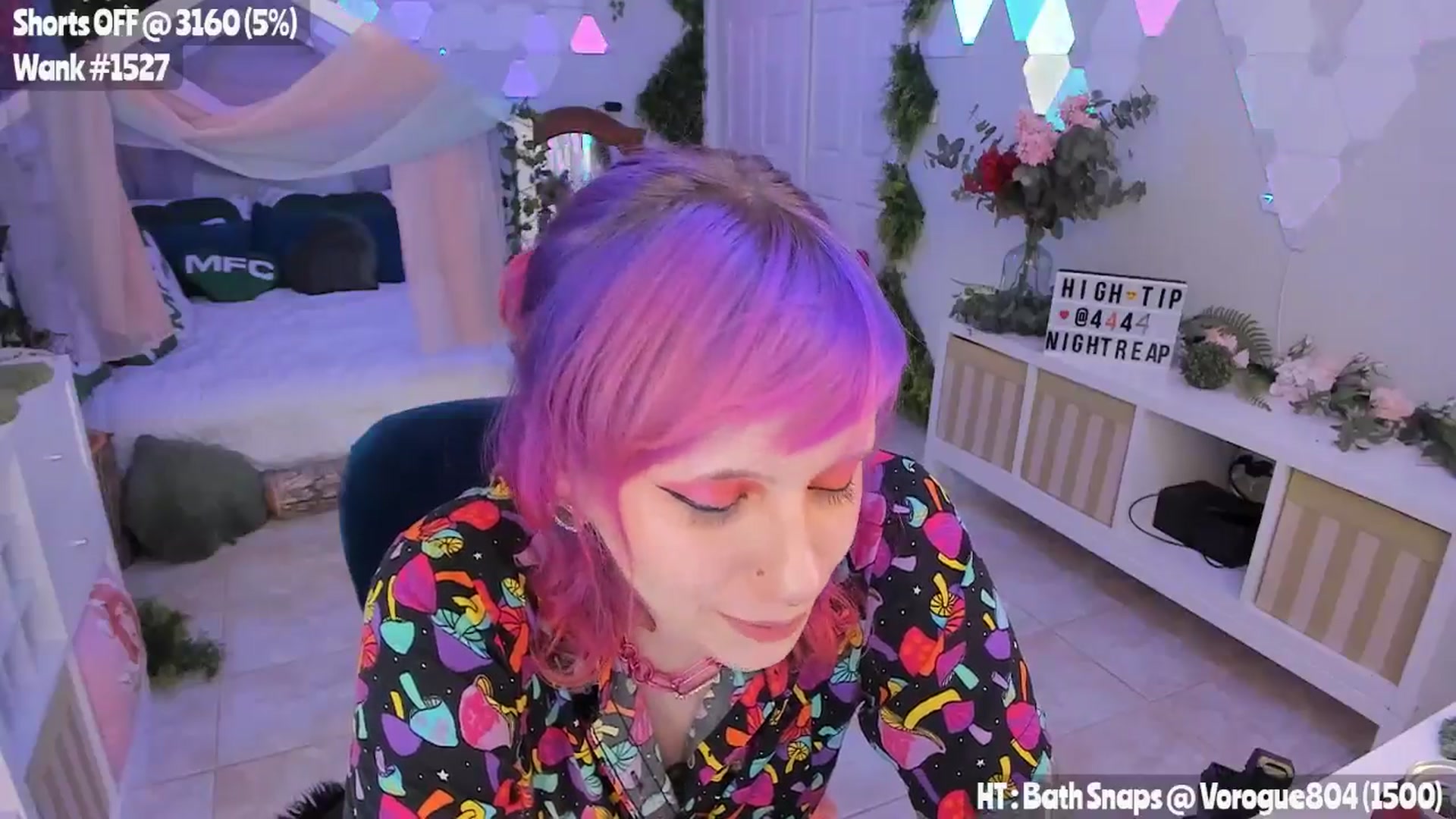 Gallery image thumbnail from MissMao's myfreecams stream on, 03/28/2025, 07:12 image 10 of 20