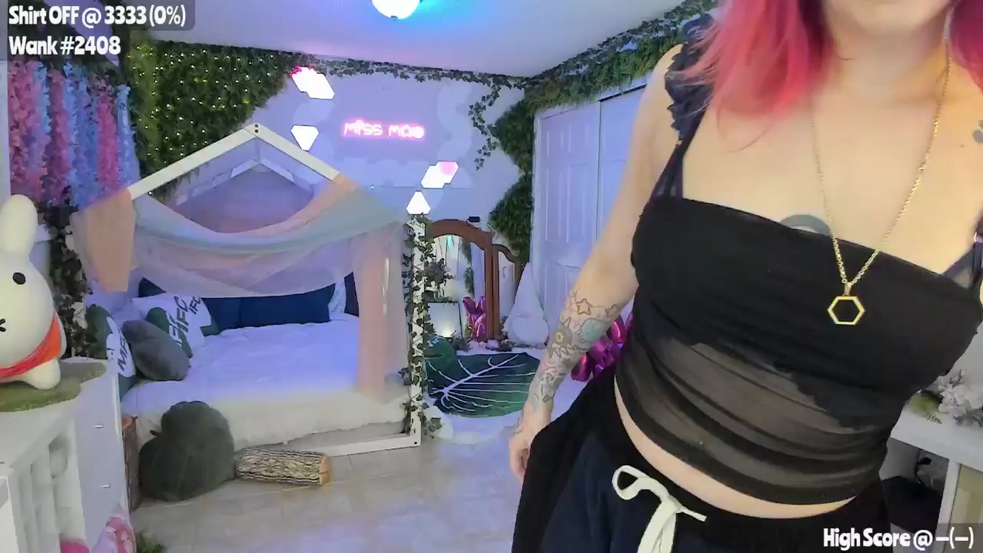 Gallery image thumbnail from MissMao's myfreecams stream on, 04/03/2025, 06:06 image 2 of 20