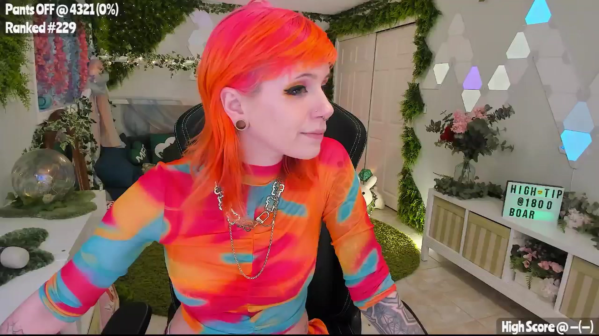 Gallery image thumbnail from MissMao's myfreecams stream on, 05/08/2025, 04:49 image 1 of 20