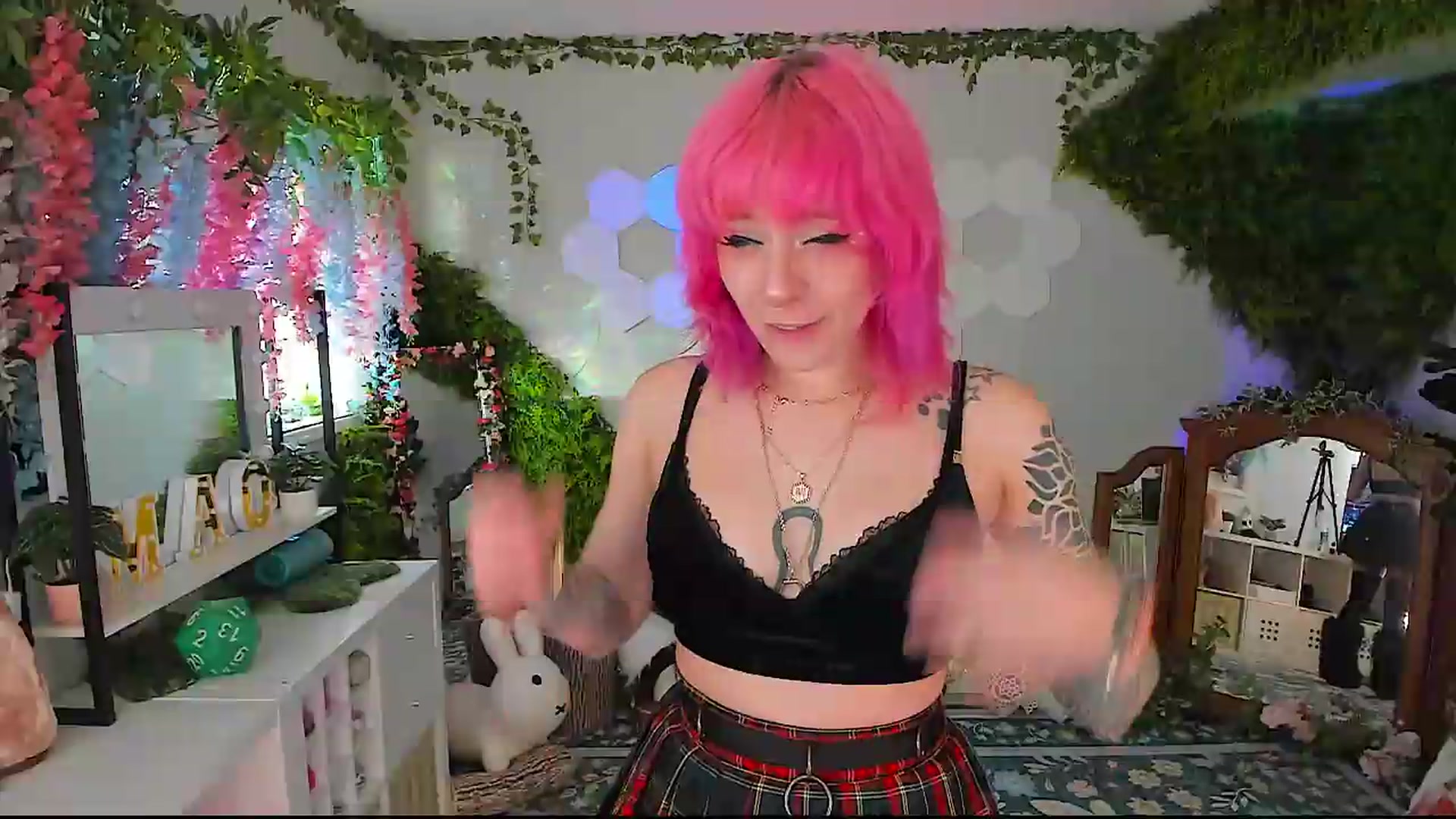Gallery image thumbnail from MissMao's myfreecams stream on, 07/01/2026, 07:06 image 3 of 20