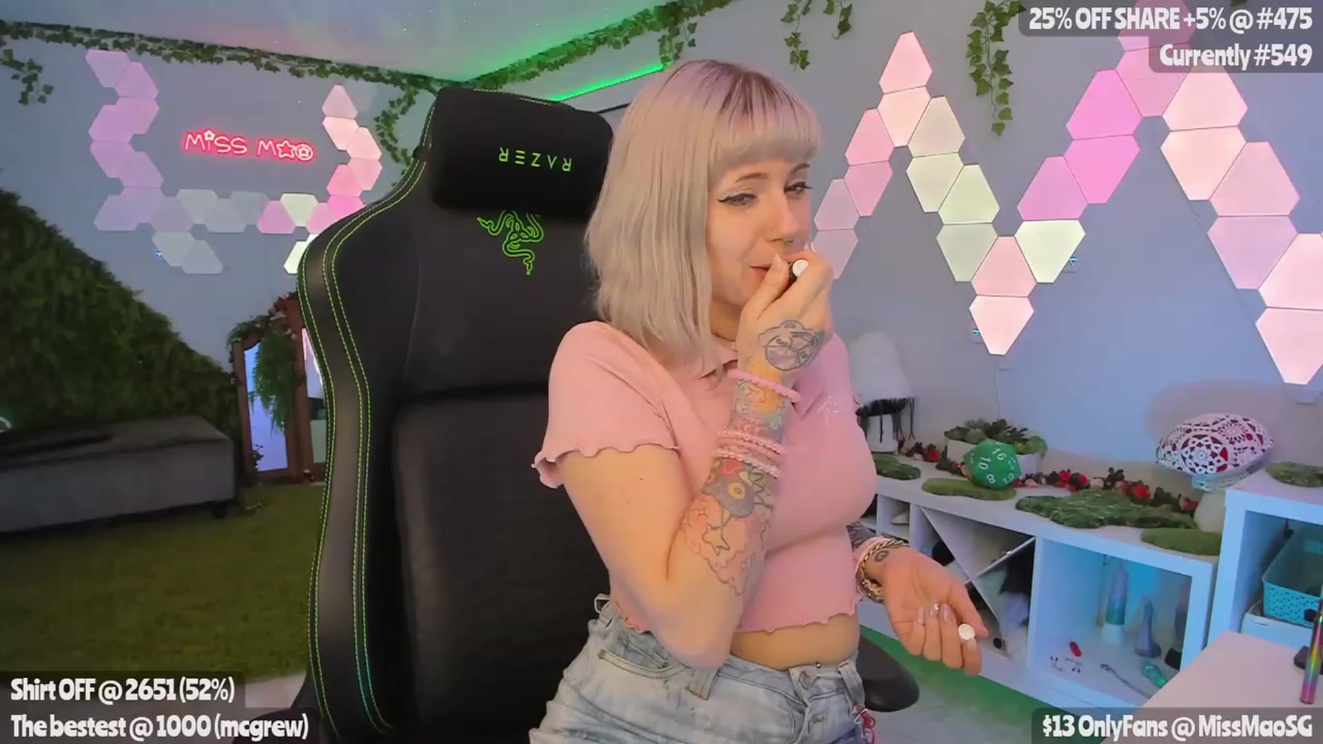 Gallery image thumbnail from MissMaoSG's myfreecams stream on, 04/29/2023, 03:21 image 1 of 20