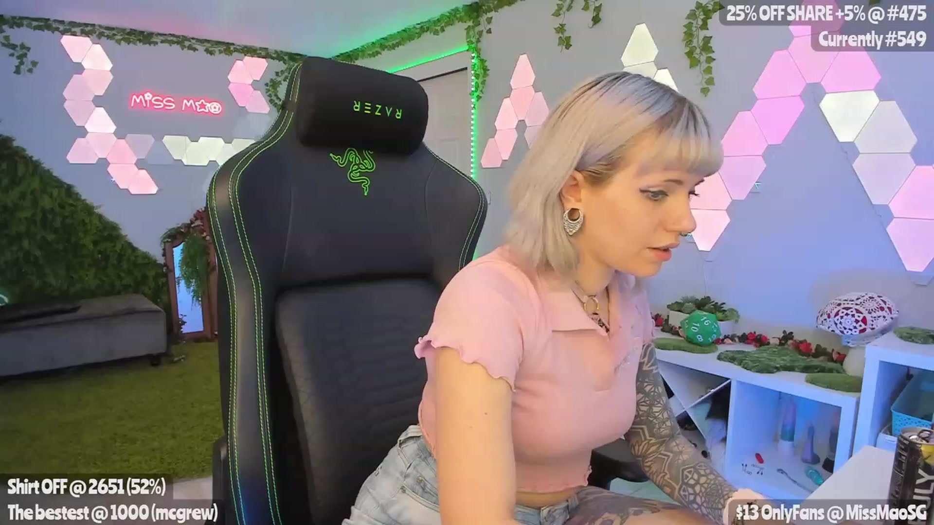 Gallery image thumbnail from MissMaoSG's myfreecams stream on, 04/29/2023, 03:21 image 9 of 20