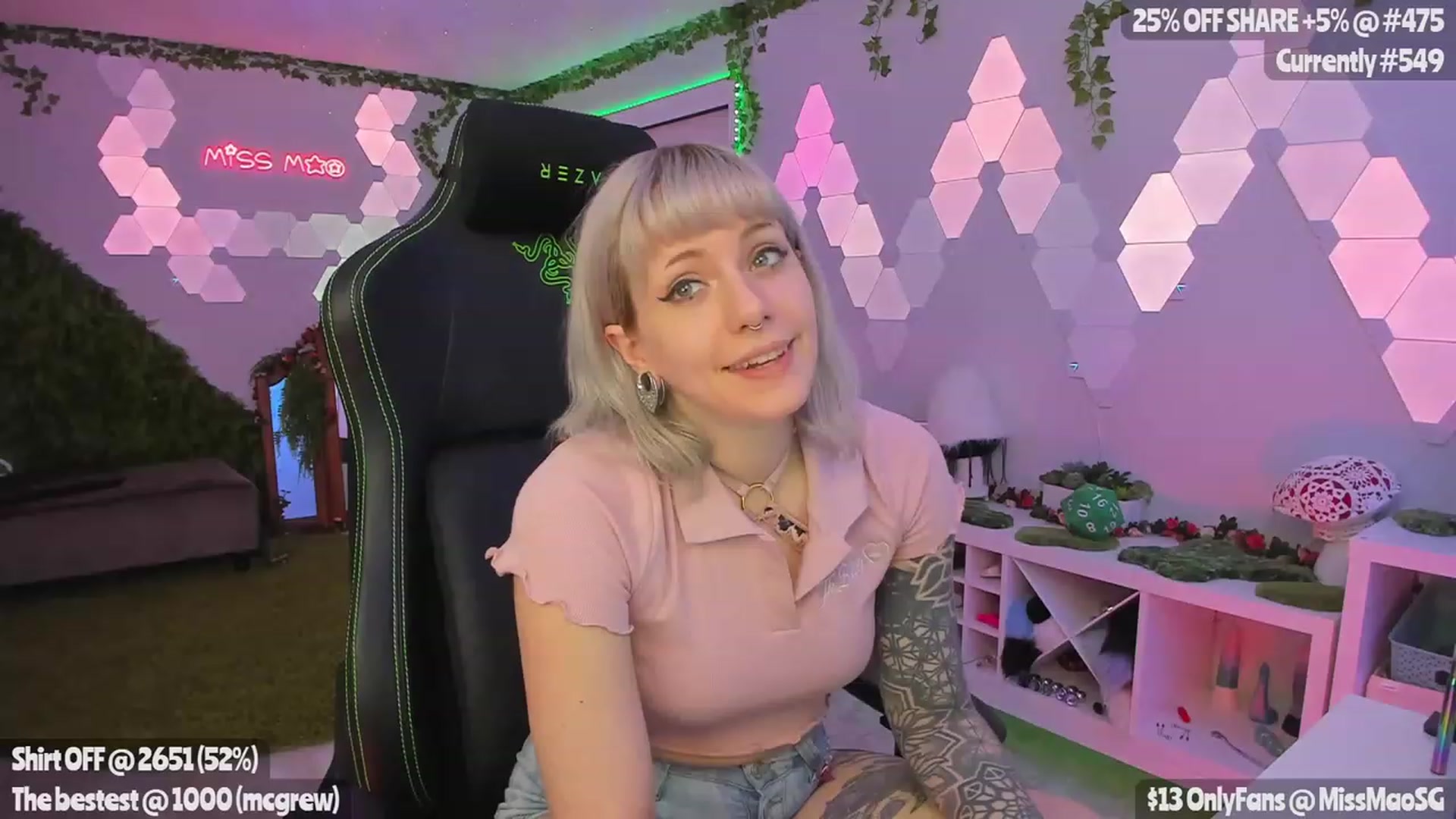 Gallery image thumbnail from MissMaoSG's myfreecams stream on, 04/29/2023, 03:21 image 7 of 20