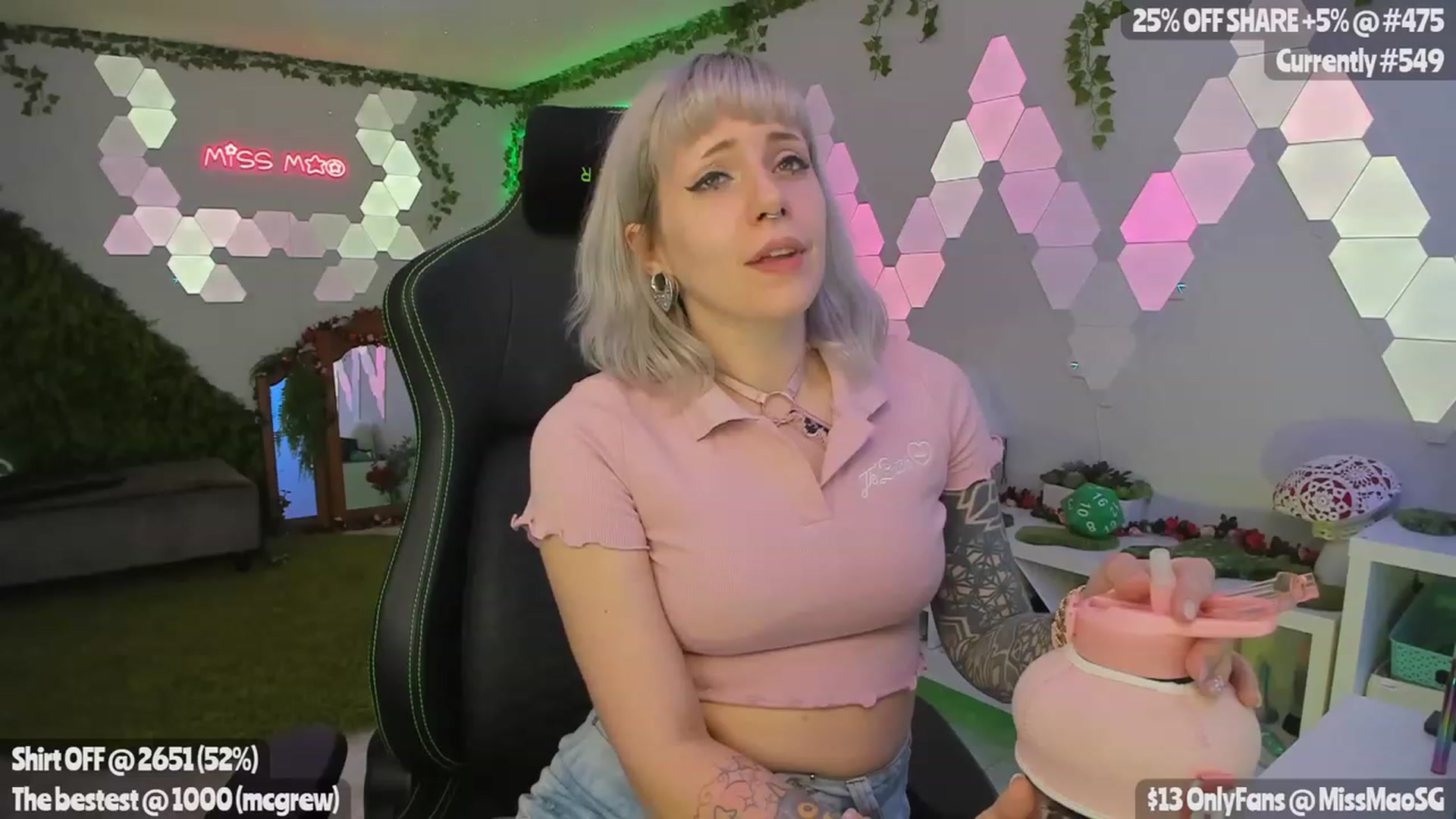 Gallery image thumbnail from MissMaoSG's myfreecams stream on, 04/29/2023, 03:21 image 2 of 20