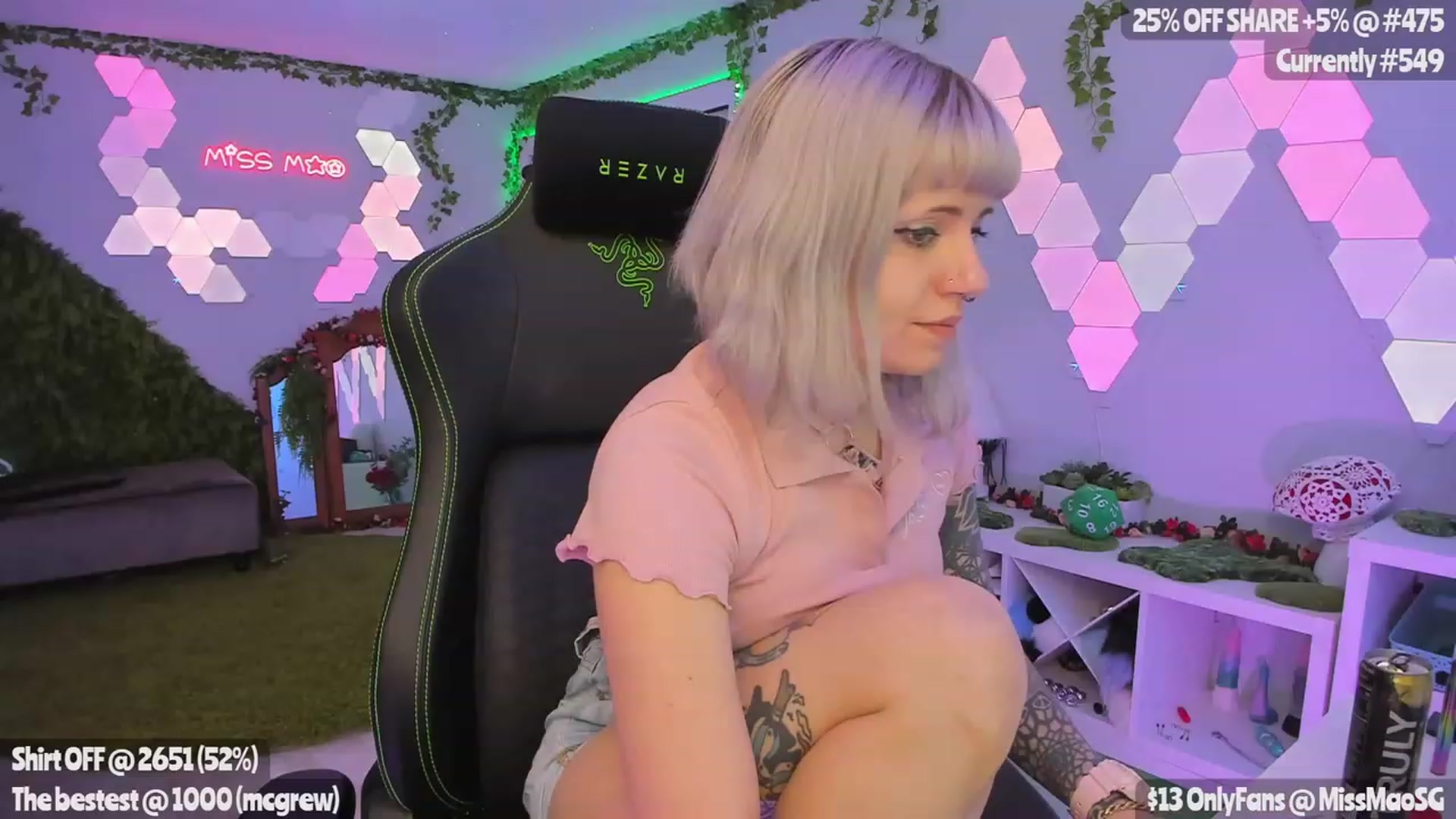 Gallery image thumbnail from MissMaoSG's myfreecams stream on, 04/29/2023, 03:21 image 12 of 20
