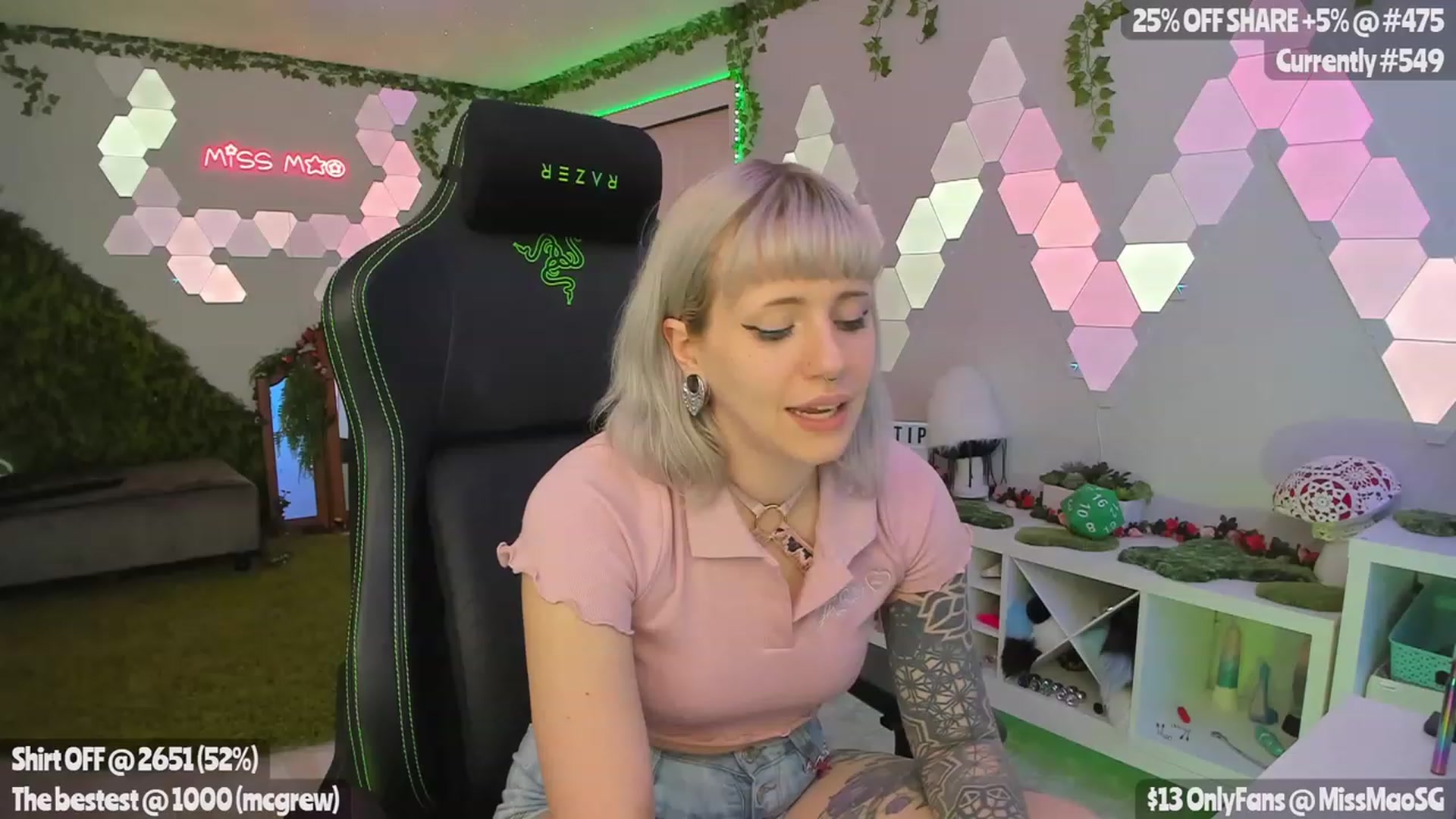 Gallery image thumbnail from MissMaoSG's myfreecams stream on, 04/29/2023, 03:21 image 6 of 20