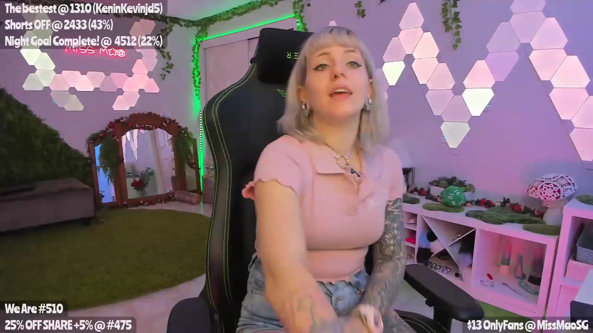 Gallery image thumbnail from MissMaoSG's myfreecams stream on, 04/29/2023, 05:29 image 19 of 20