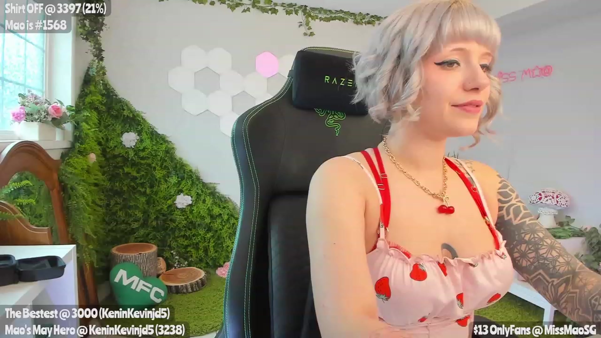 Gallery image thumbnail from MissMaoSG's myfreecams stream on, 05/06/2023, 24:55 image 3 of 20