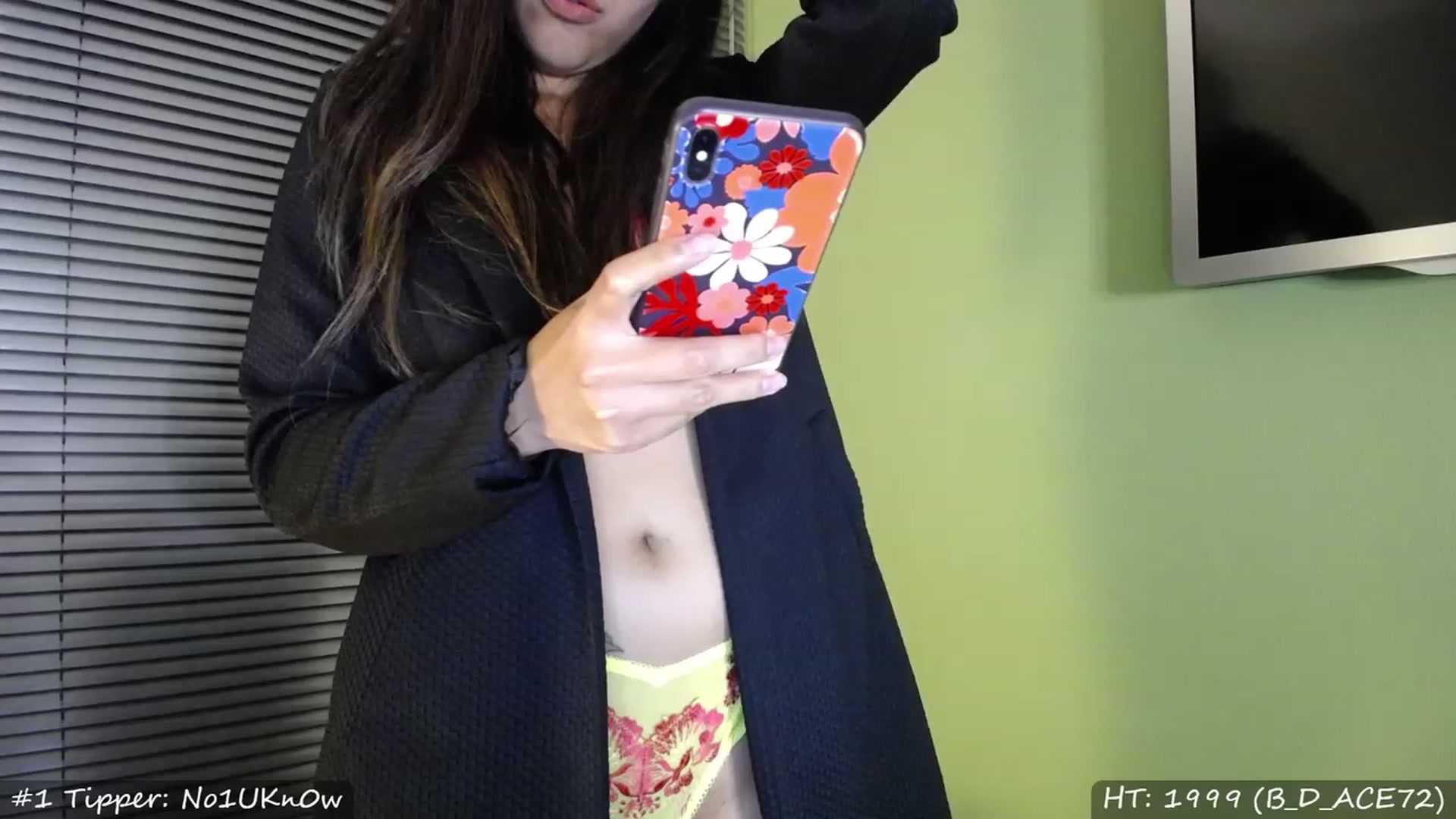 Gallery image thumbnail from MissMasie's myfreecams stream on, 11/19/2022, 01:49 image 11 of 20
