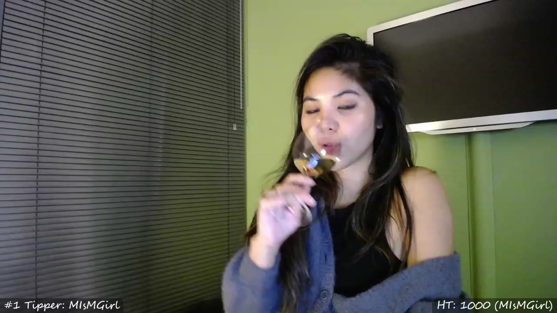 Gallery image thumbnail from MissMasie's myfreecams stream on, 01/22/2023, 19:54 image 19 of 20