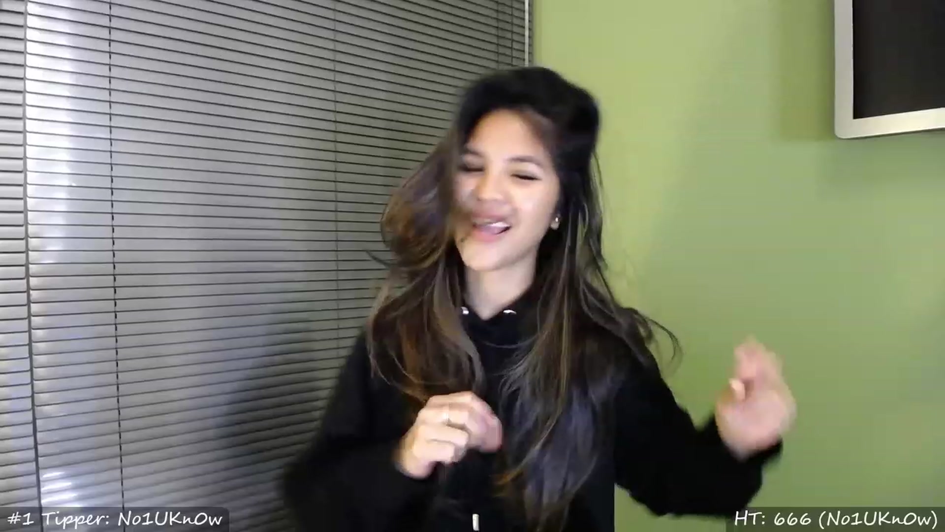 Gallery image thumbnail from MissMasie's myfreecams stream on, 02/17/2023, 23:38 image 18 of 20