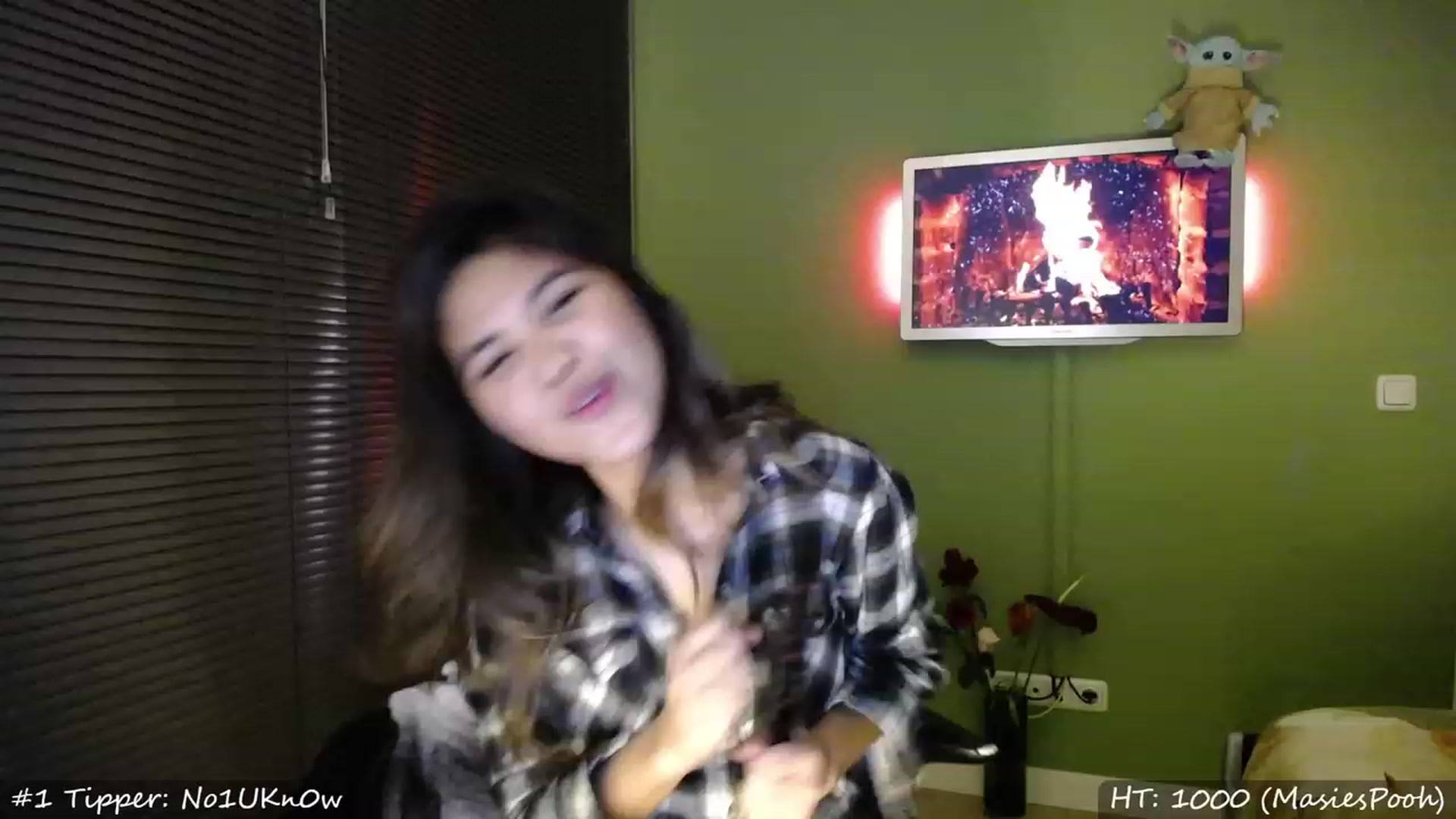 Gallery image thumbnail from MissMasie's myfreecams stream on, 02/26/2023, 20:39 image 16 of 20
