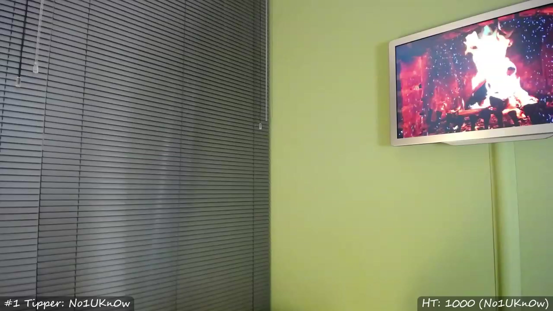 Gallery image thumbnail from MissMasie's myfreecams stream on, 03/09/2023, 22:35 image 5 of 20