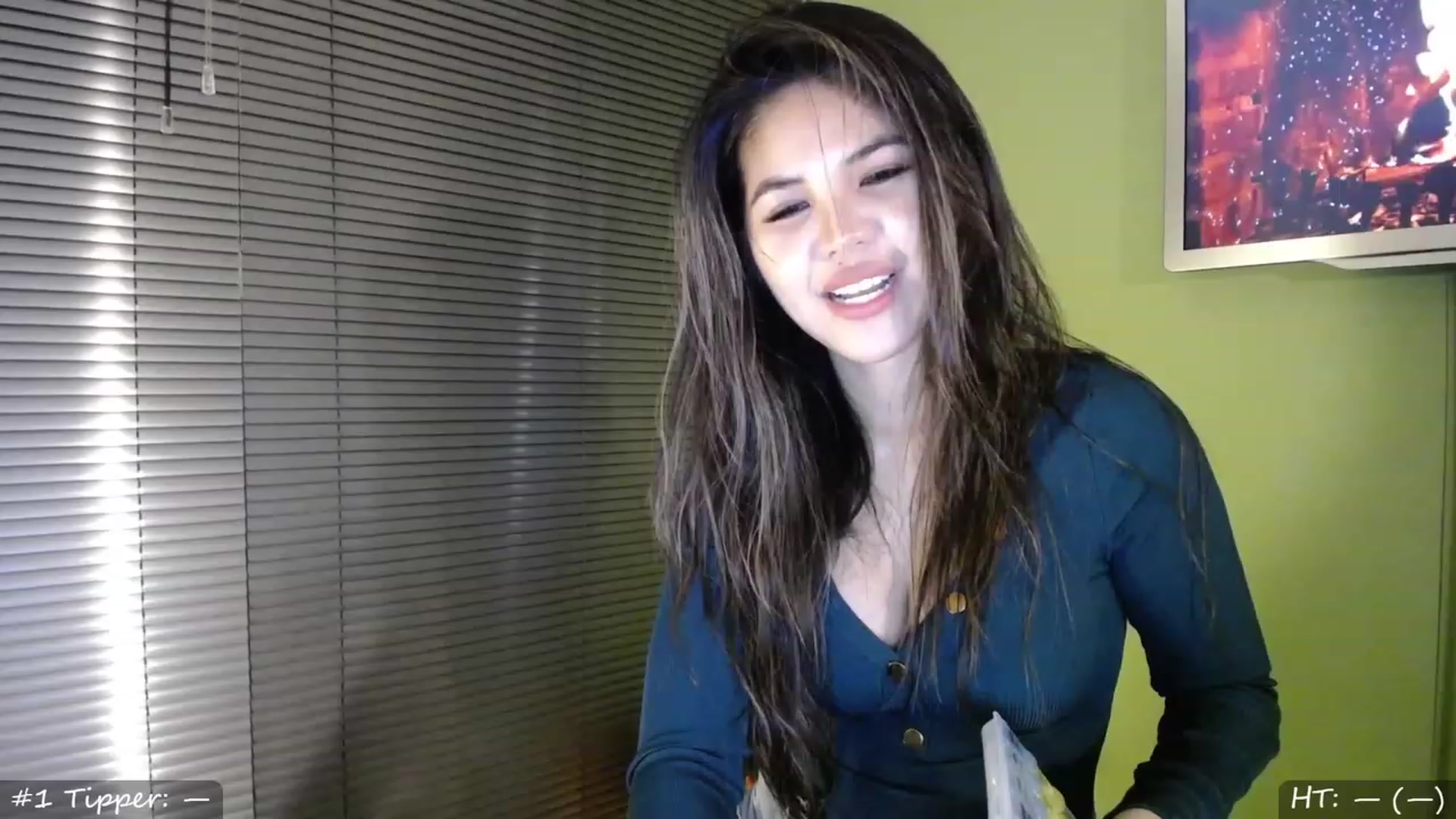 Gallery image thumbnail from MissMasie's myfreecams stream on, 03/10/2023, 23:01 image 2 of 20