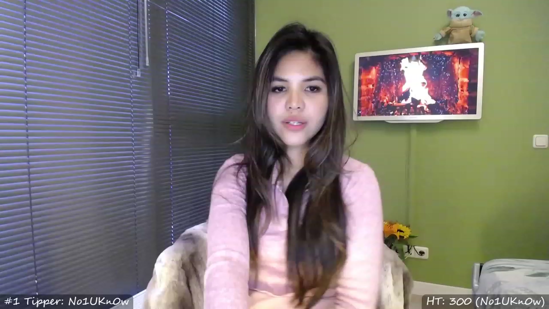 Gallery image thumbnail from MissMasie's myfreecams stream on, 03/12/2023, 09:16 image 6 of 20