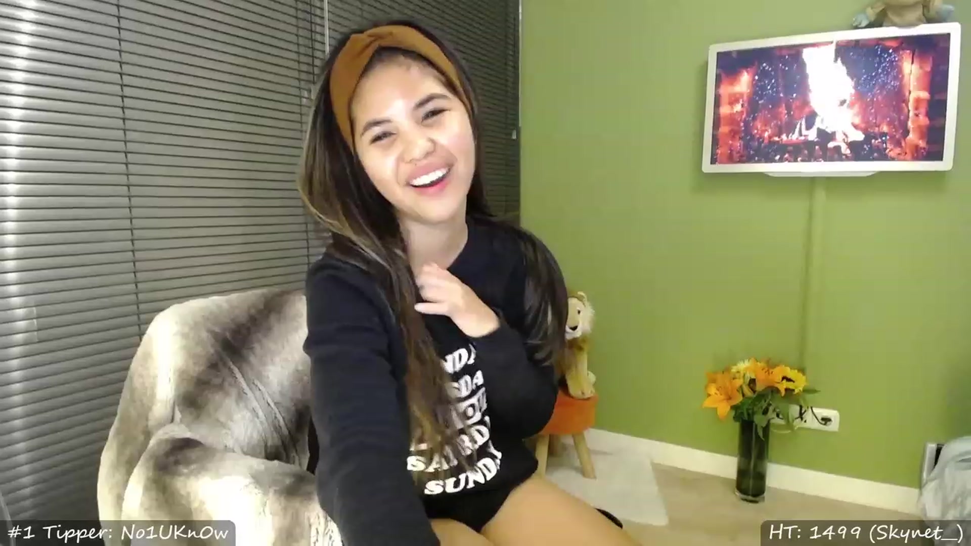 Gallery image thumbnail from MissMasie's myfreecams stream on, 03/12/2023, 21:53 image 13 of 20