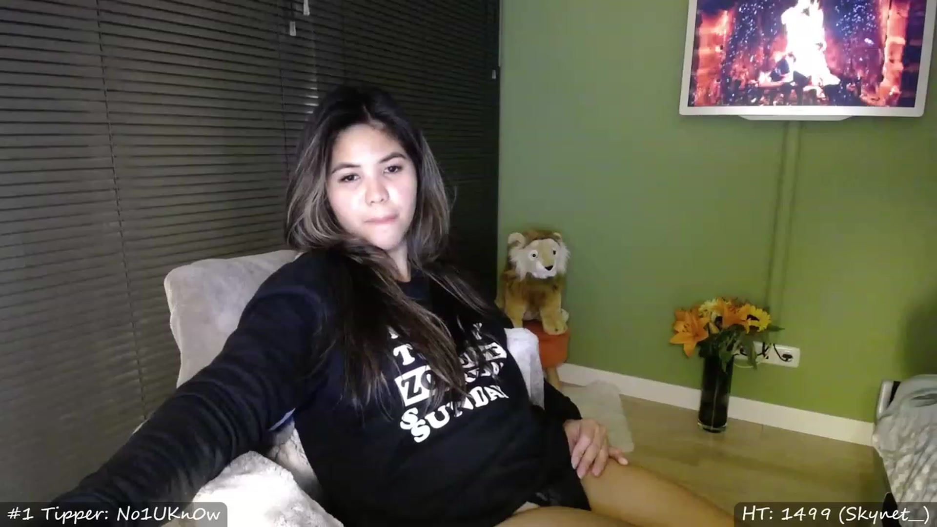 Gallery image thumbnail from MissMasie's myfreecams stream on, 03/12/2023, 21:53 image 19 of 20