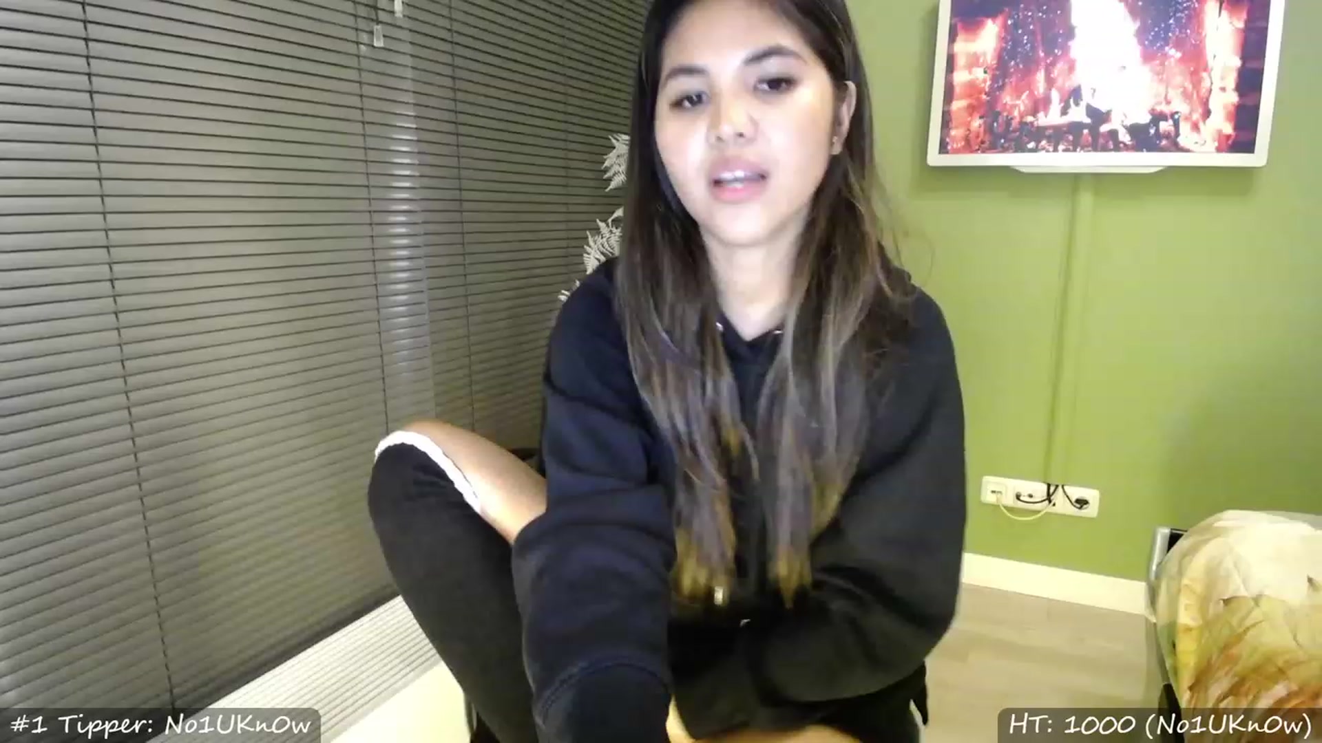 Gallery image thumbnail from MissMasie's myfreecams stream on, 03/25/2023, 24:50 image 4 of 20