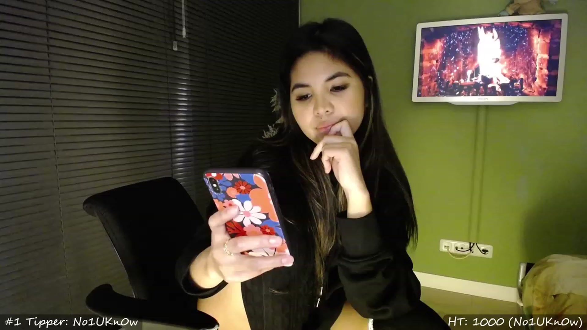 Gallery image thumbnail from MissMasie's myfreecams stream on, 03/25/2023, 24:50 image 15 of 20