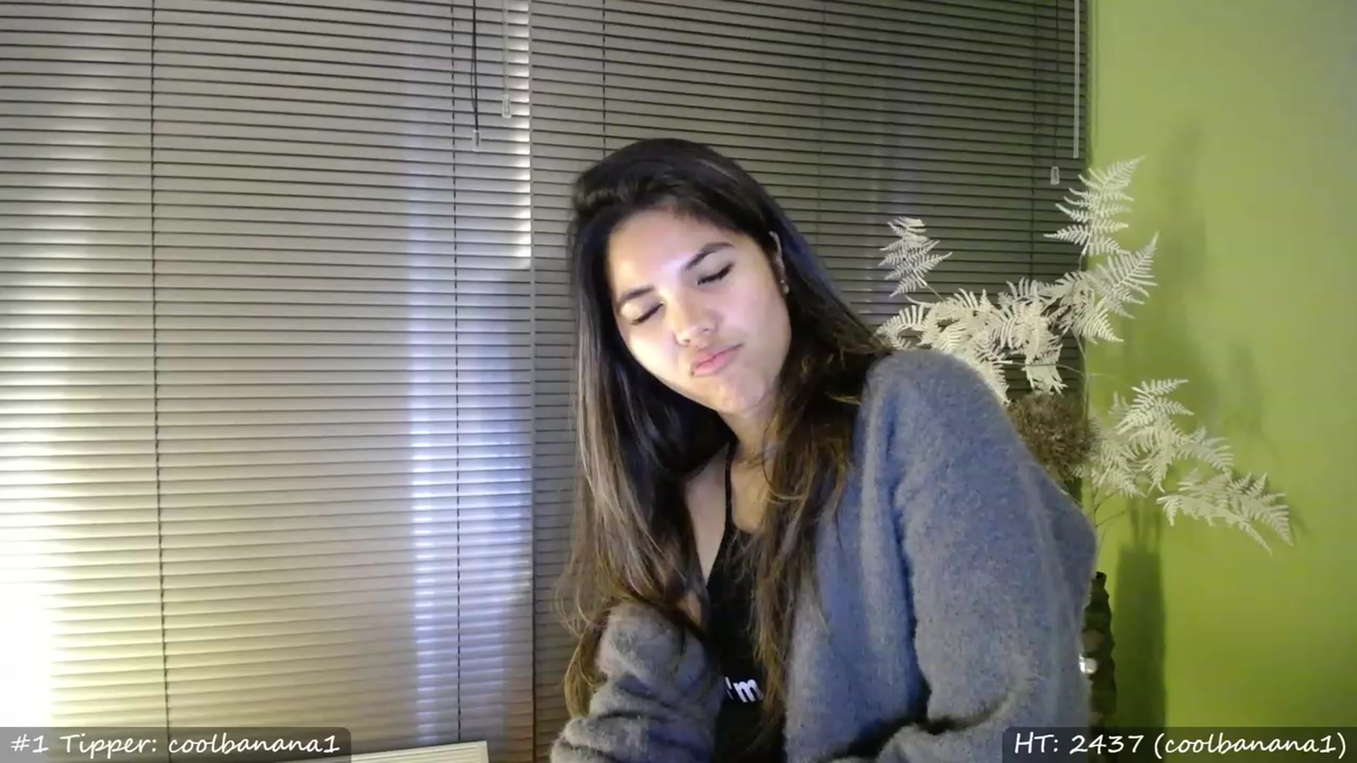 Gallery image thumbnail from MissMasie's myfreecams stream on, 03/31/2023, 23:48 image 12 of 20
