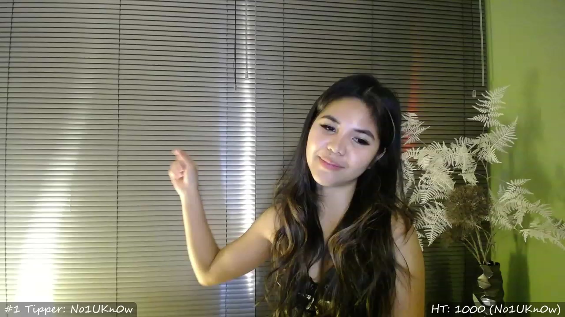 Gallery image thumbnail from MissMasie's myfreecams stream on, 04/01/2023, 23:37 image 7 of 20