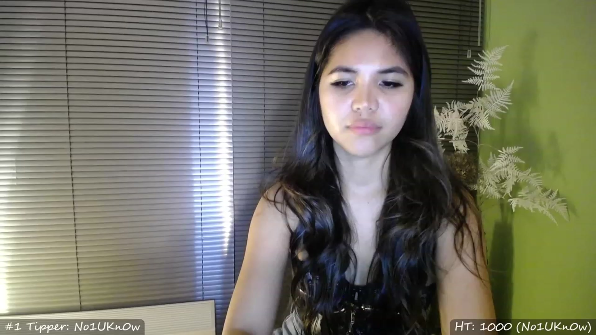 Gallery image thumbnail from MissMasie's myfreecams stream on, 04/01/2023, 23:37 image 8 of 20