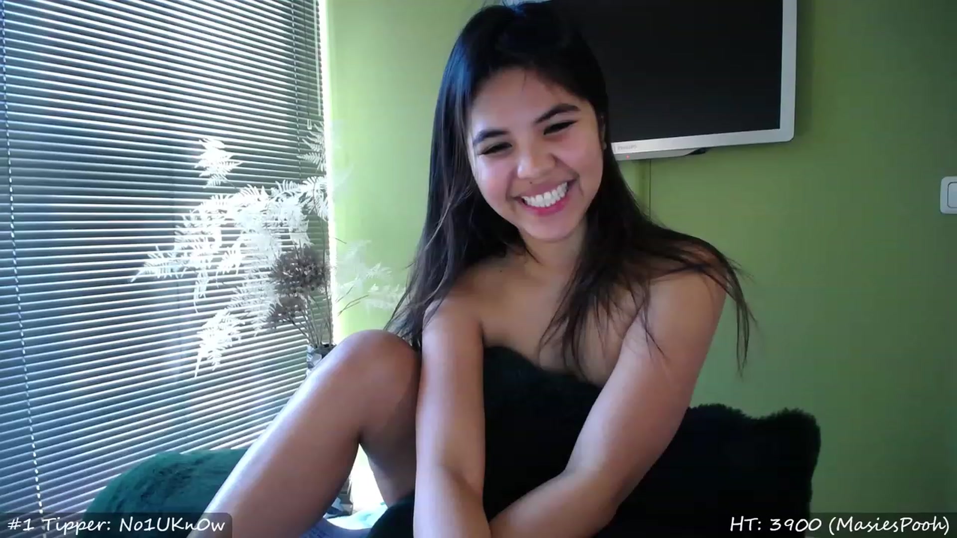 Gallery image thumbnail from MissMasie's myfreecams stream on, 04/15/2023, 06:39 image 10 of 20