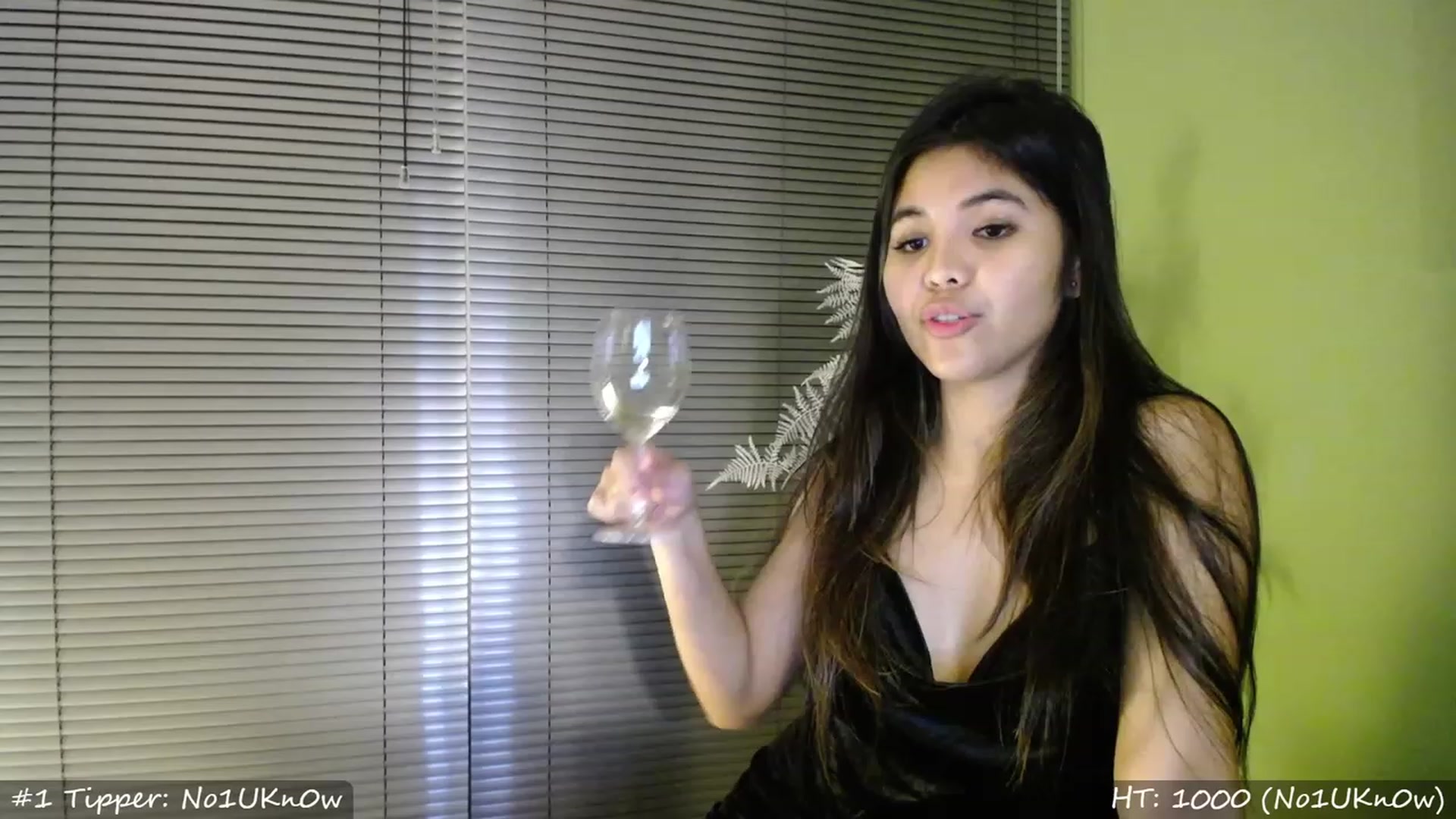 Gallery image thumbnail from MissMasie's myfreecams stream on, 04/16/2023, 01:56 image 2 of 20
