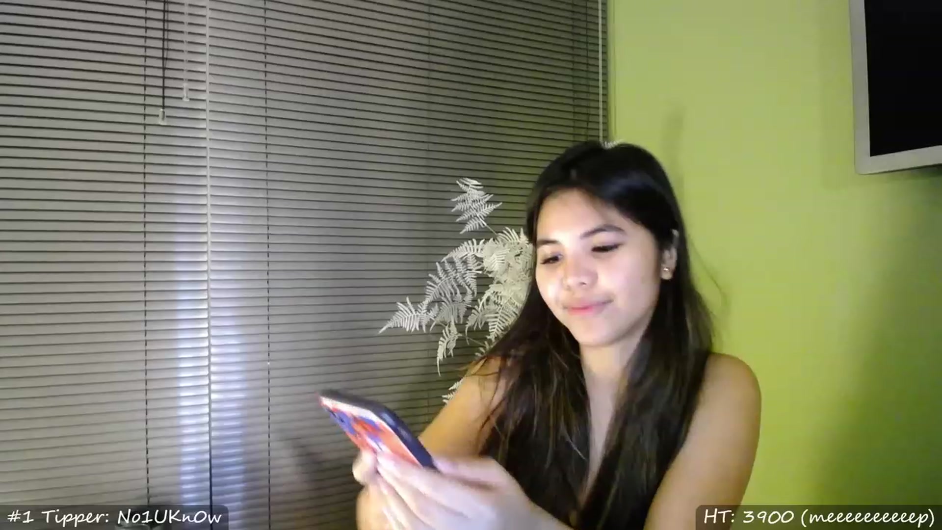 Gallery image thumbnail from MissMasie's myfreecams stream on, 04/16/2023, 01:56 image 12 of 20